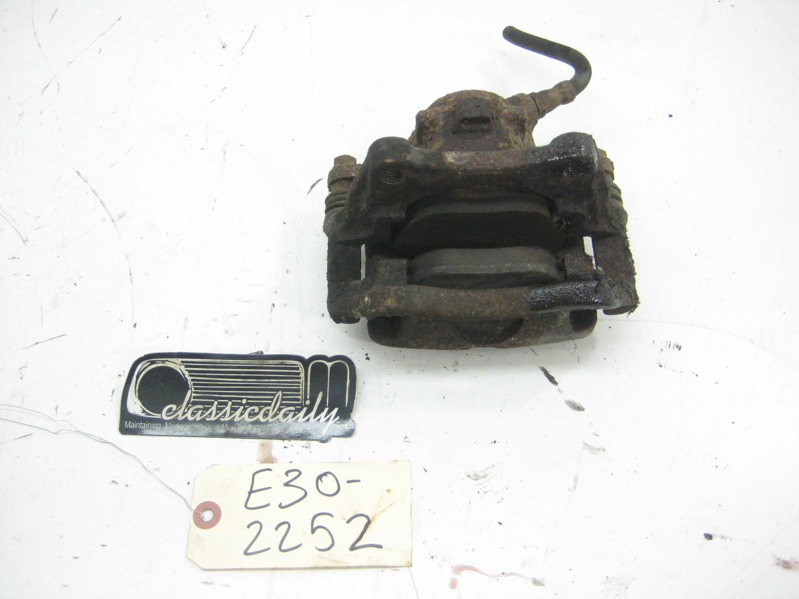 bmw e30 325 318 driver front brake caliper