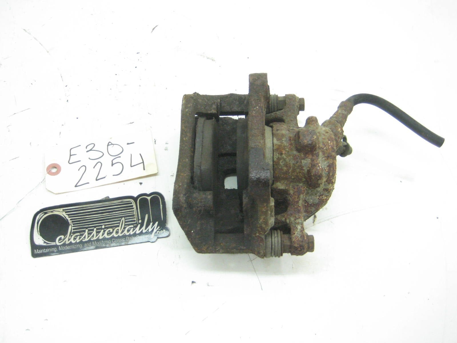 bmw e30 325 318 passenger front brake caliper