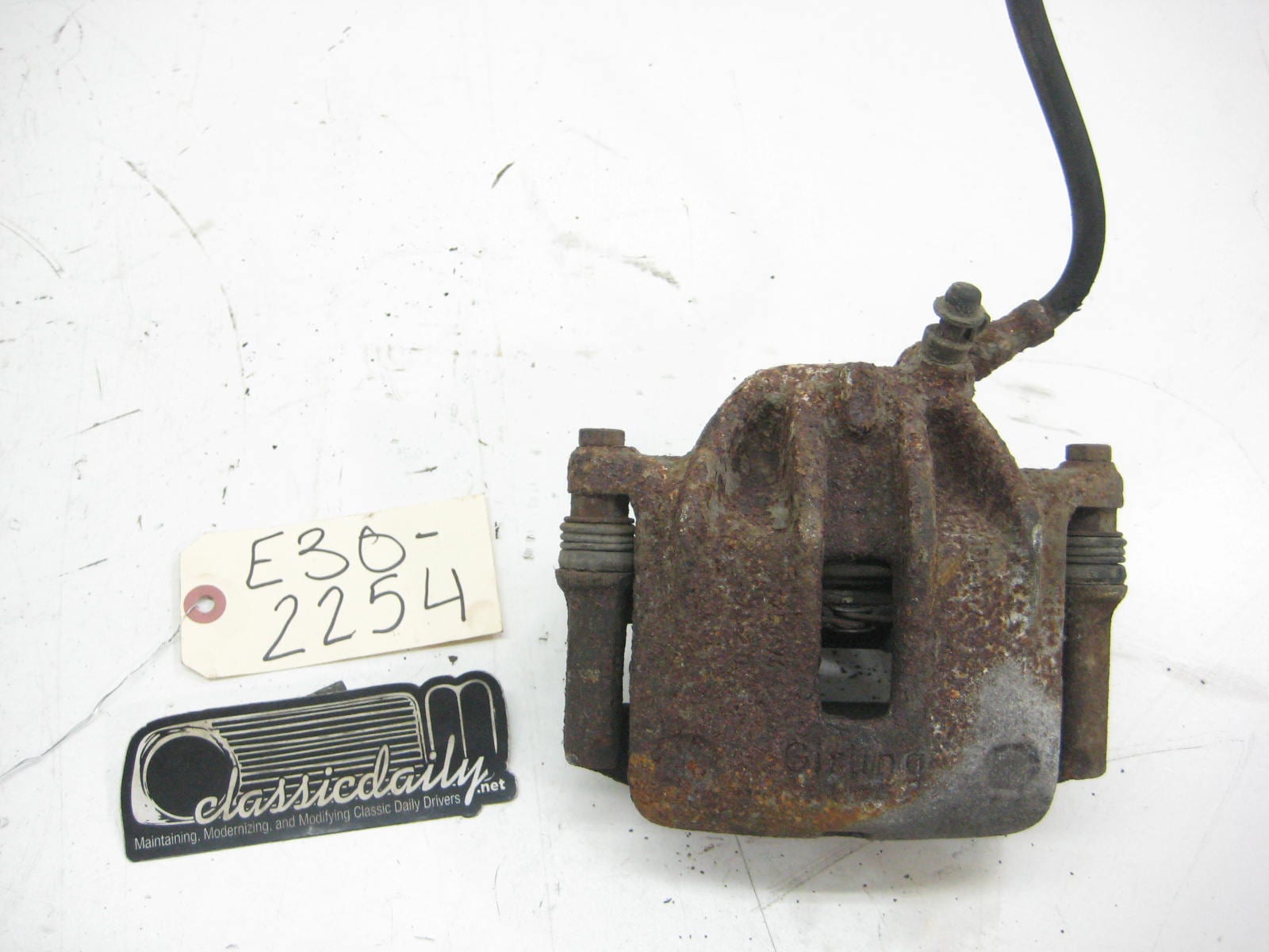 bmw e30 325 318 passenger front brake caliper
