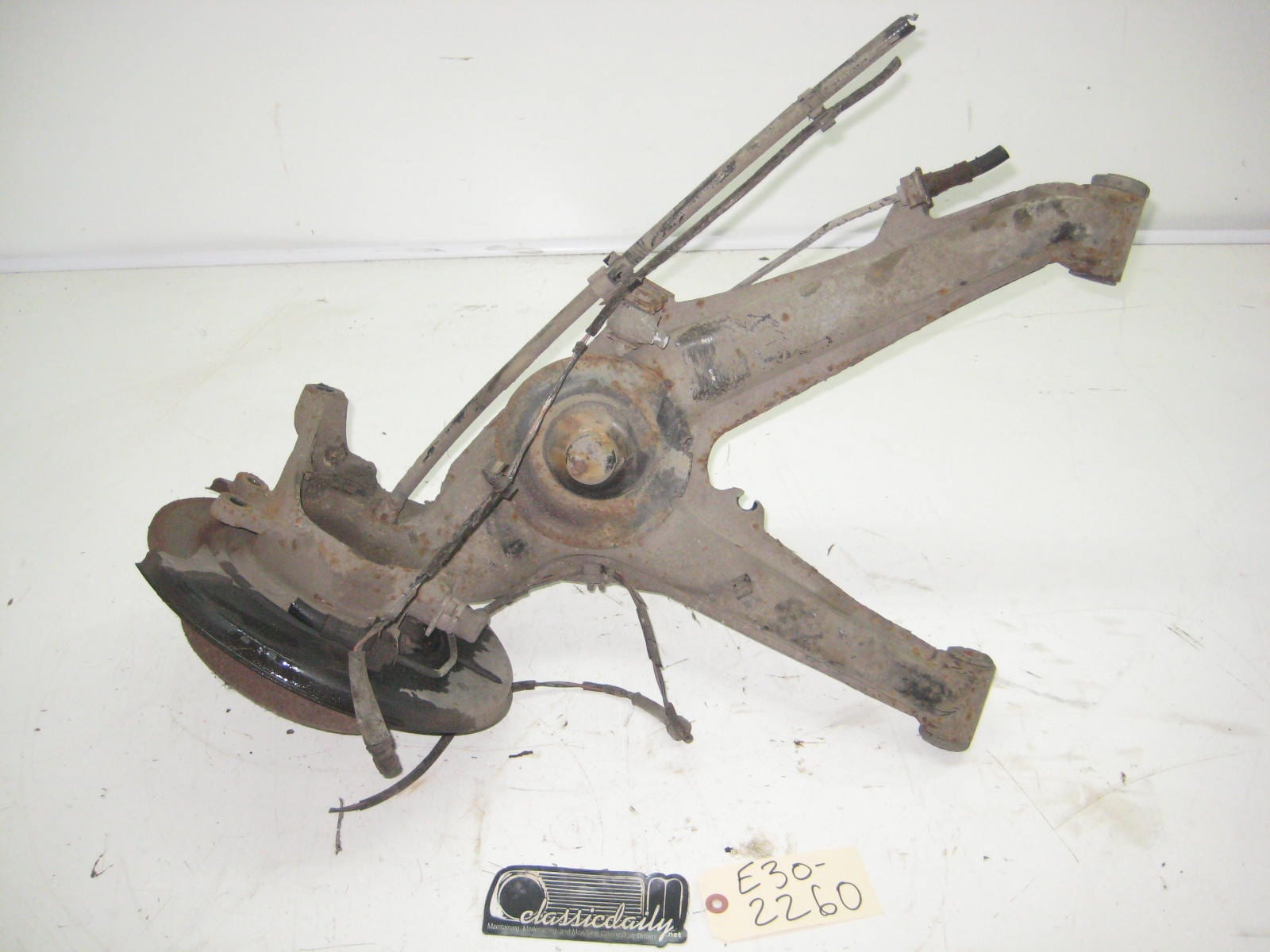 bmw e30 325 318 drivers side rear trailing arm