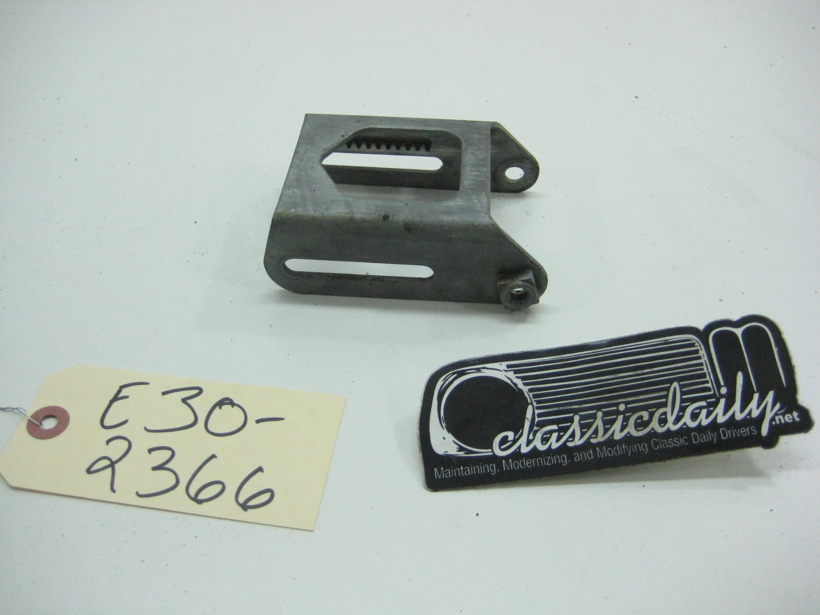 bmw e30 325 318 alternator adjusting bracket m42