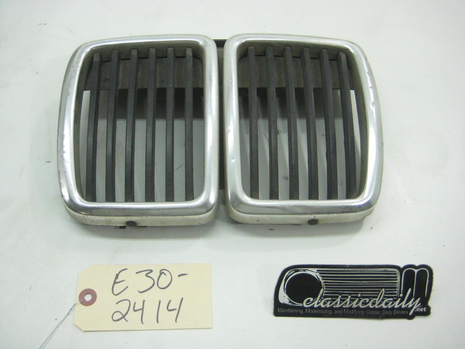 used parts center kidney grill 2
