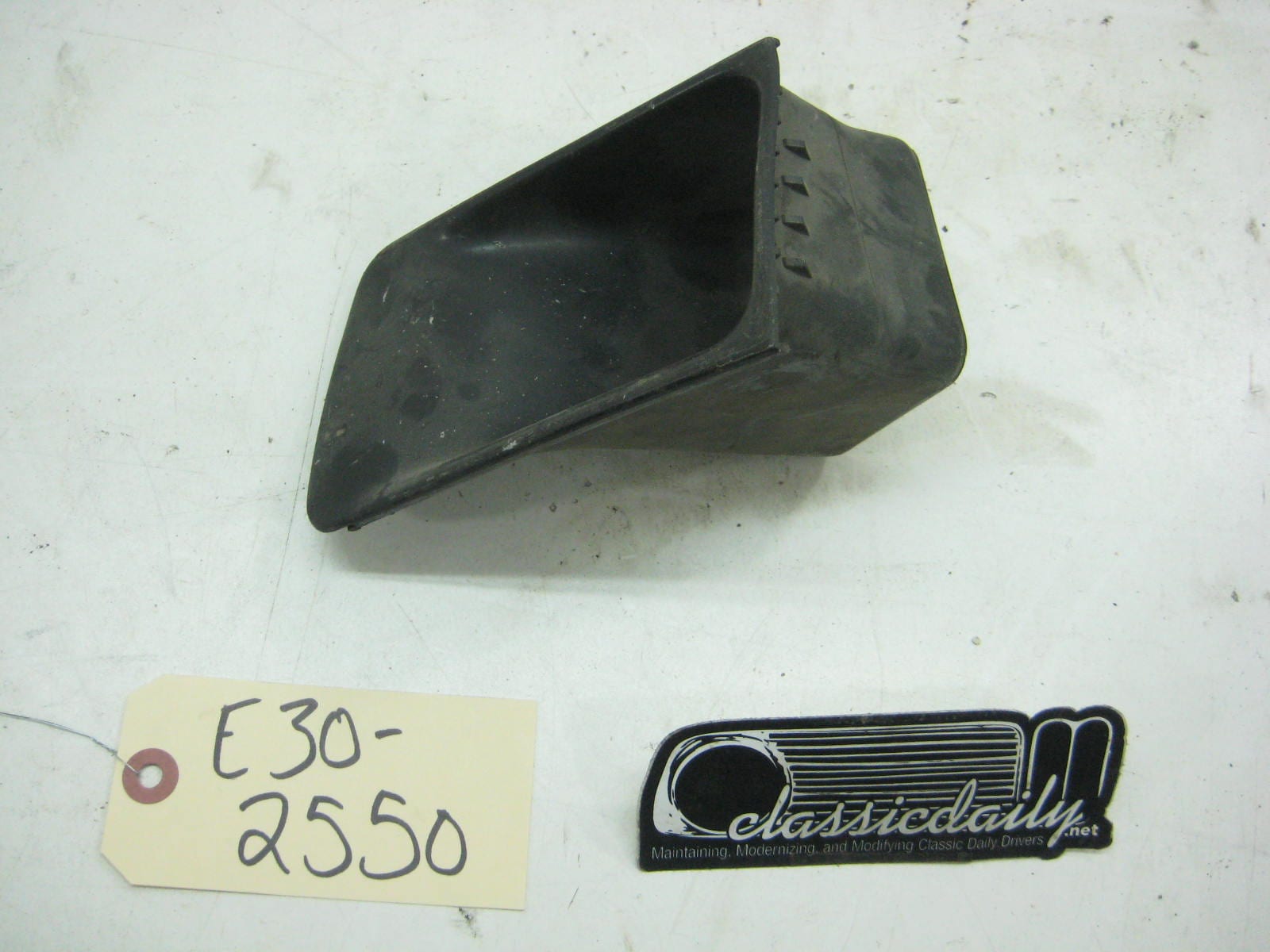 bmw e30 325 318 passenger right side brake cooler air intake