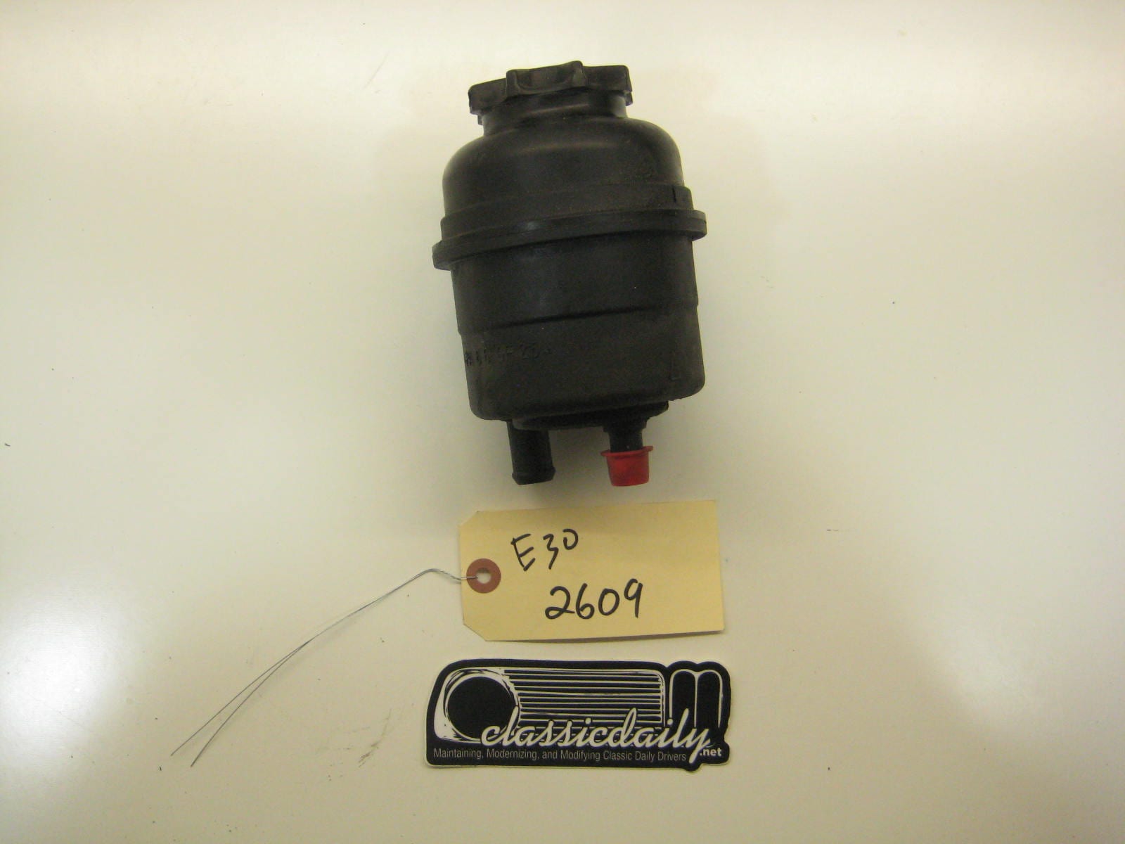 bmw e30 325 318 power steering tank