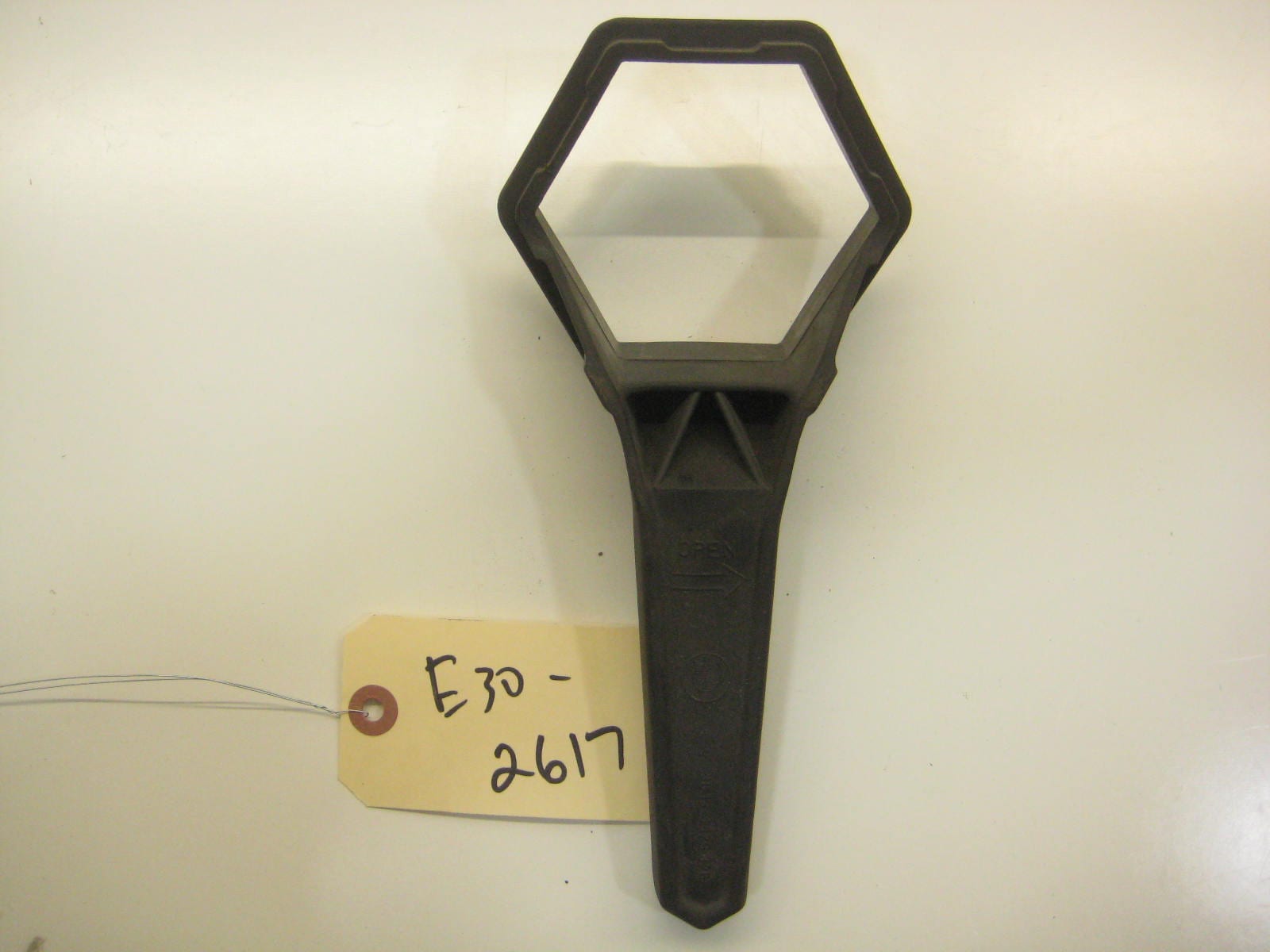 bmw e30 325 318 wheel cap wrench
