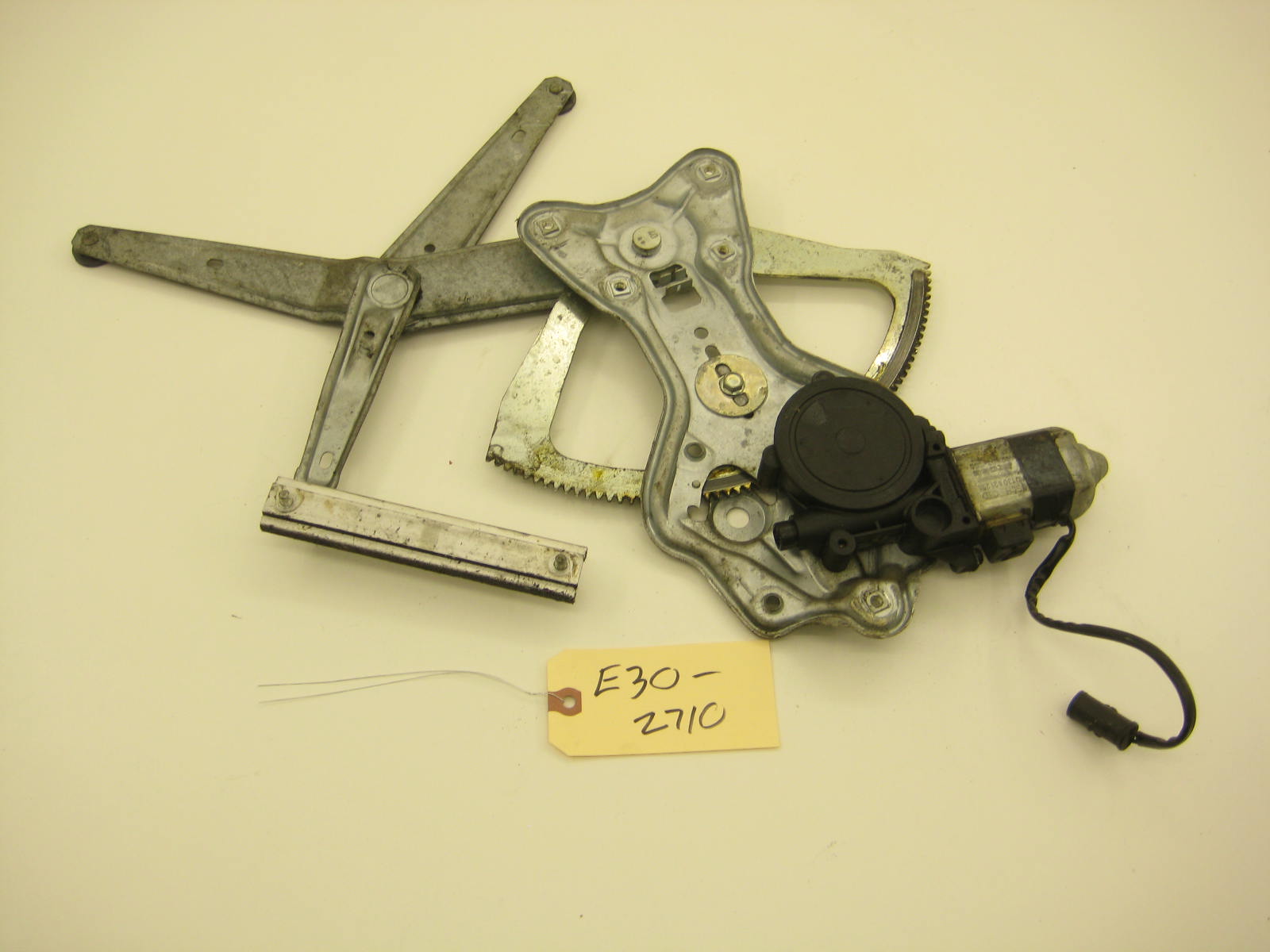bmw e30 325 318 driver side window regulator and motor coupe