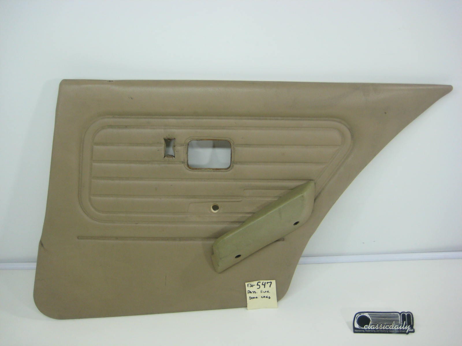 bmw e30 325 318 rear passengers side door card 2