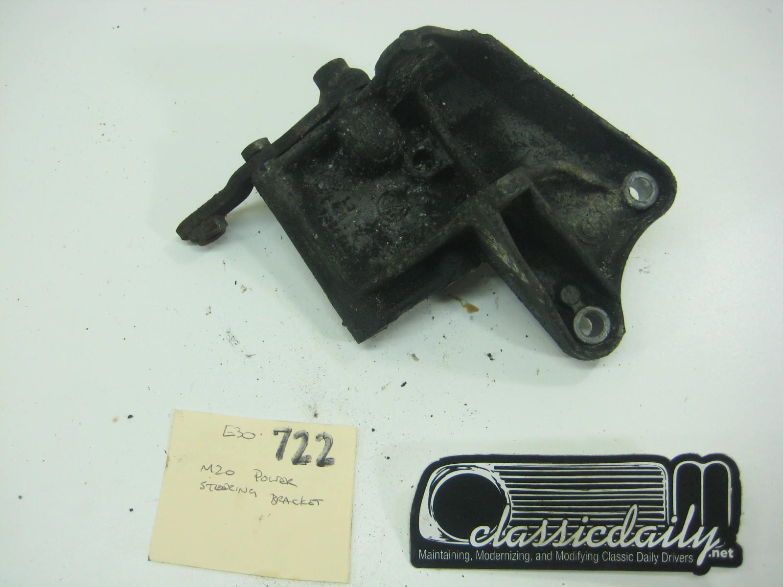 bmw e30 325 318 m20 power steering bracket