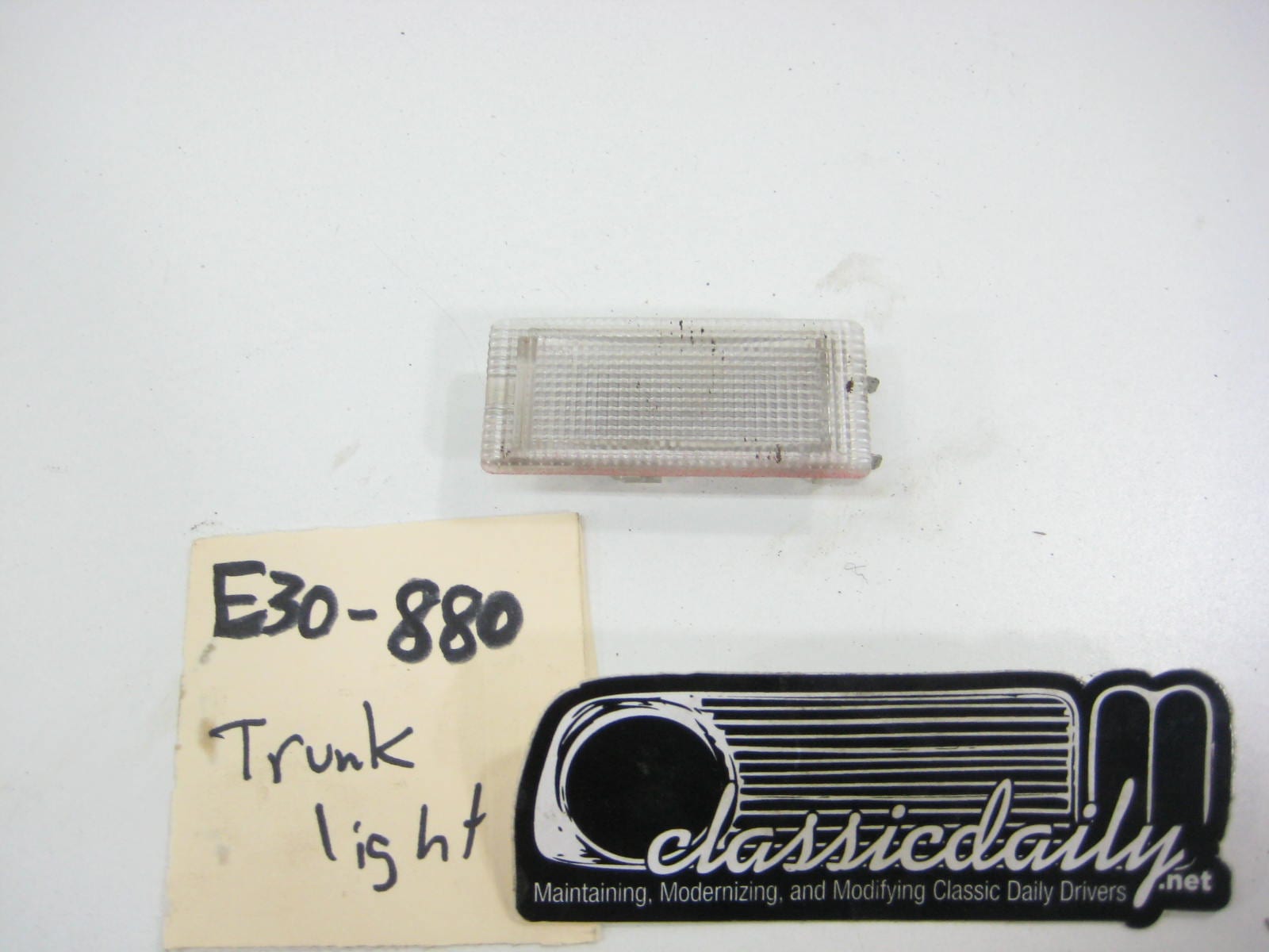 bmw e30 325 318 trunk light