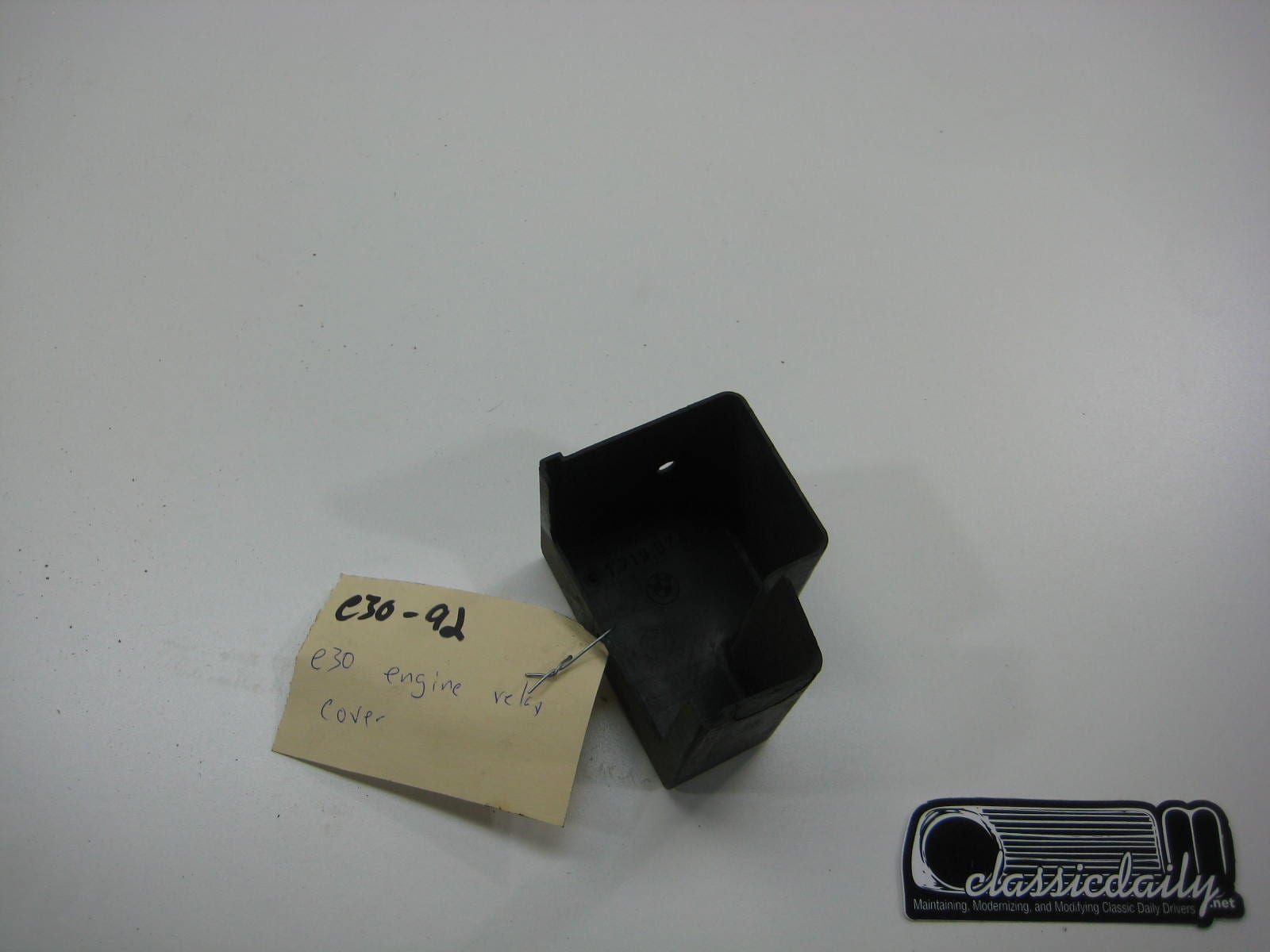 bmw e30 325 318 engine relay cover