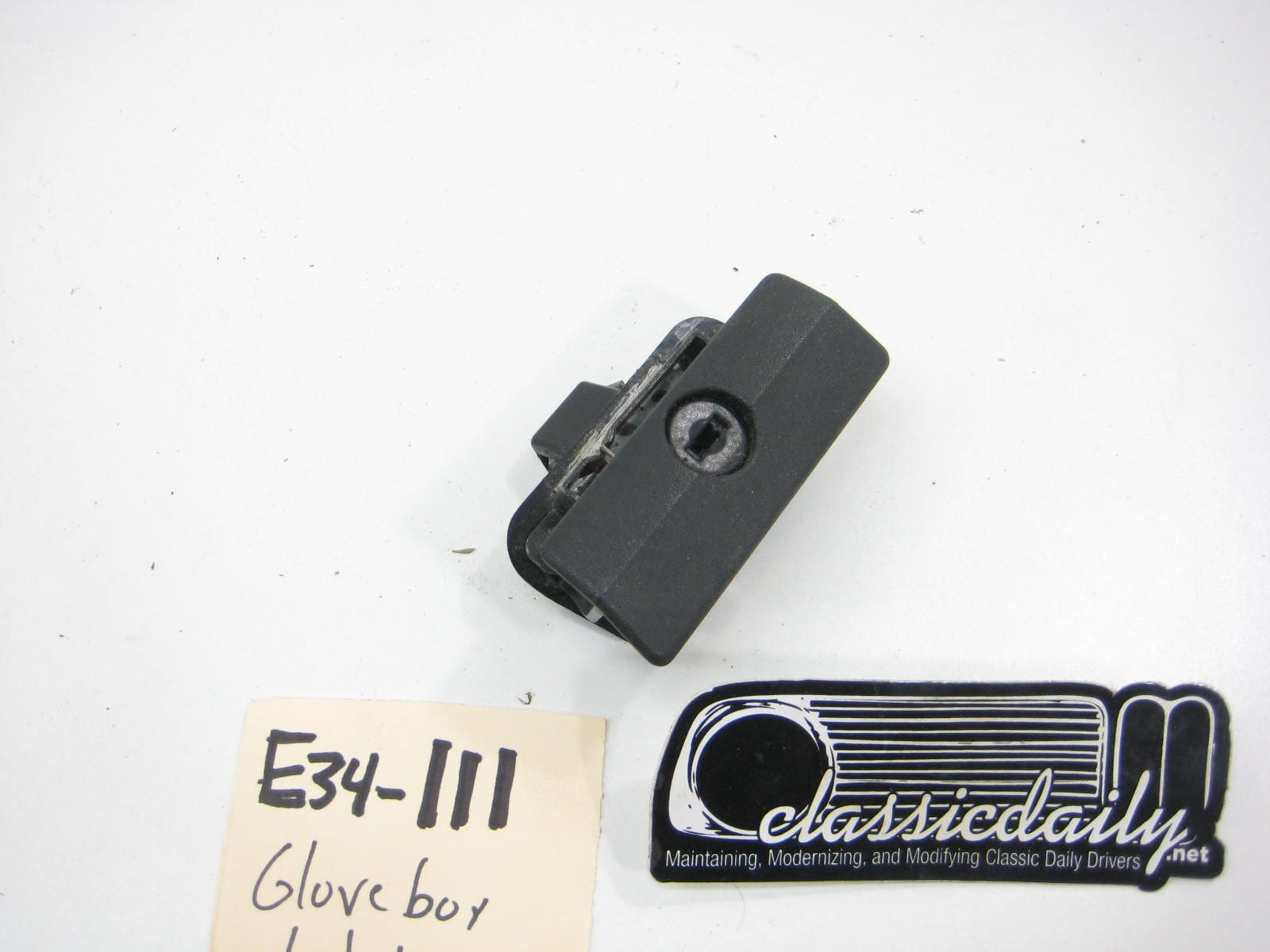 bmw e34 535 525 glovebox latch handle 2