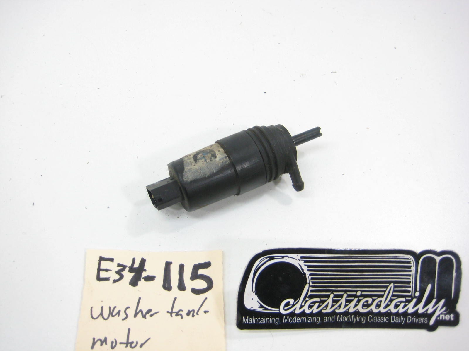 bmw e34 535 525 washer tank motor