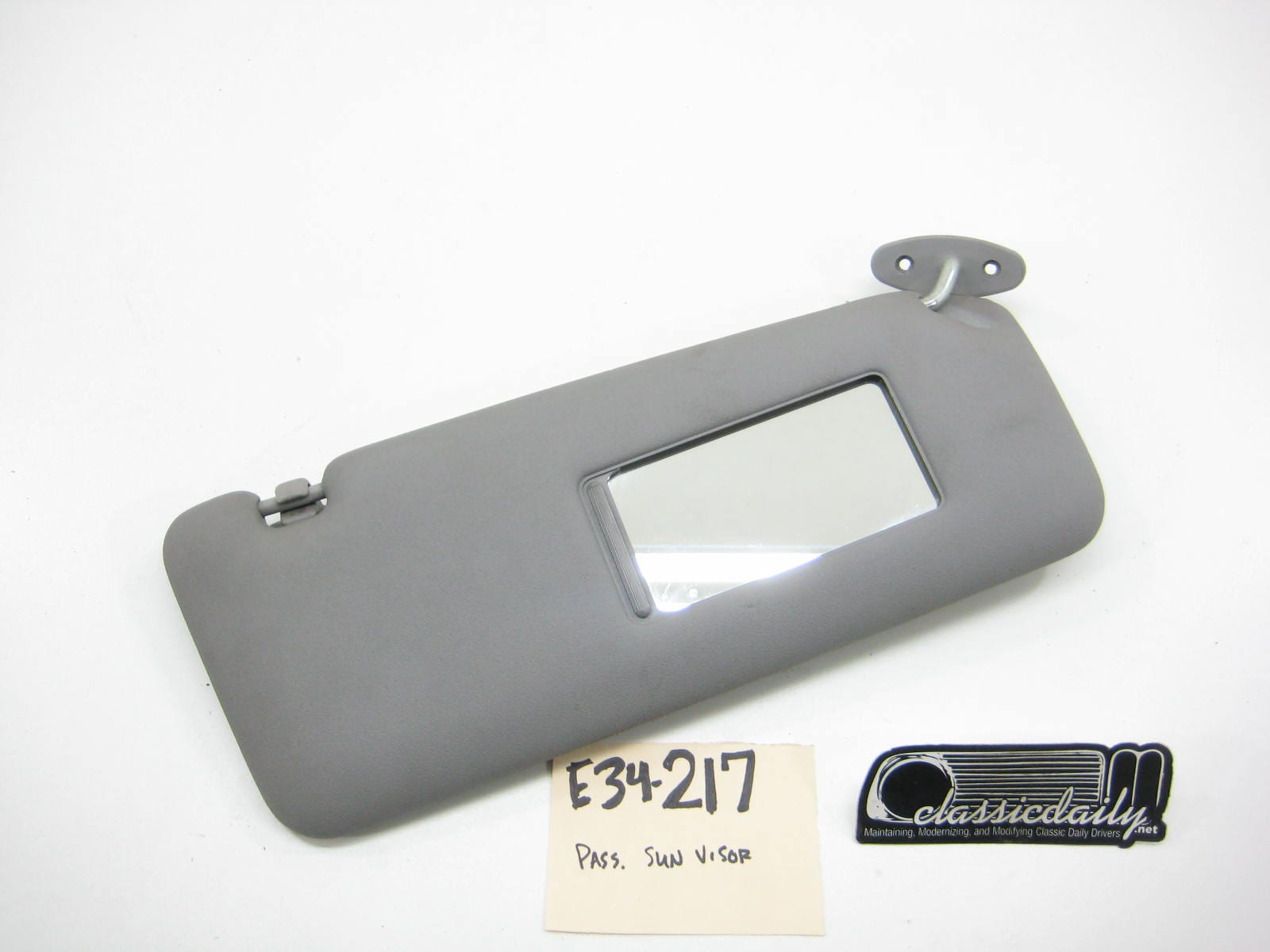 bmw e34 535 525 540 530 passenger sun visor