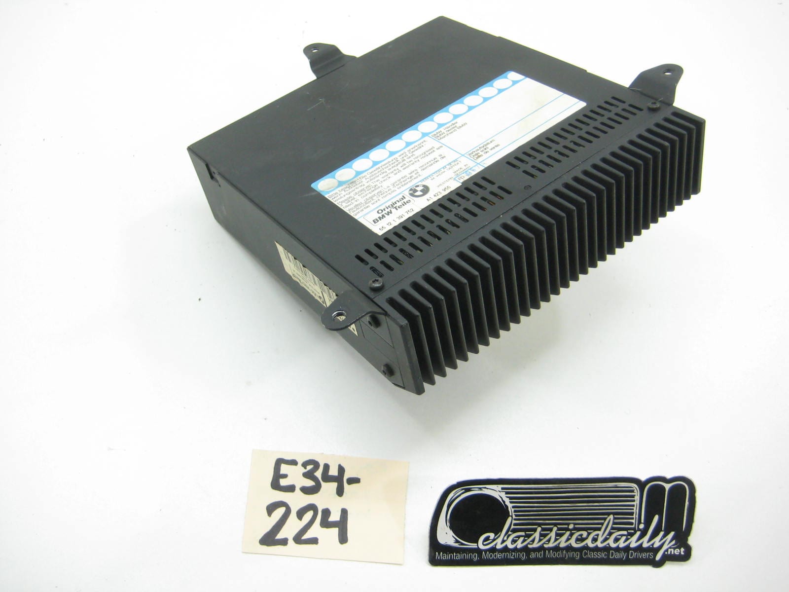 bmw e34 535 525 540 530 factory stereo amp