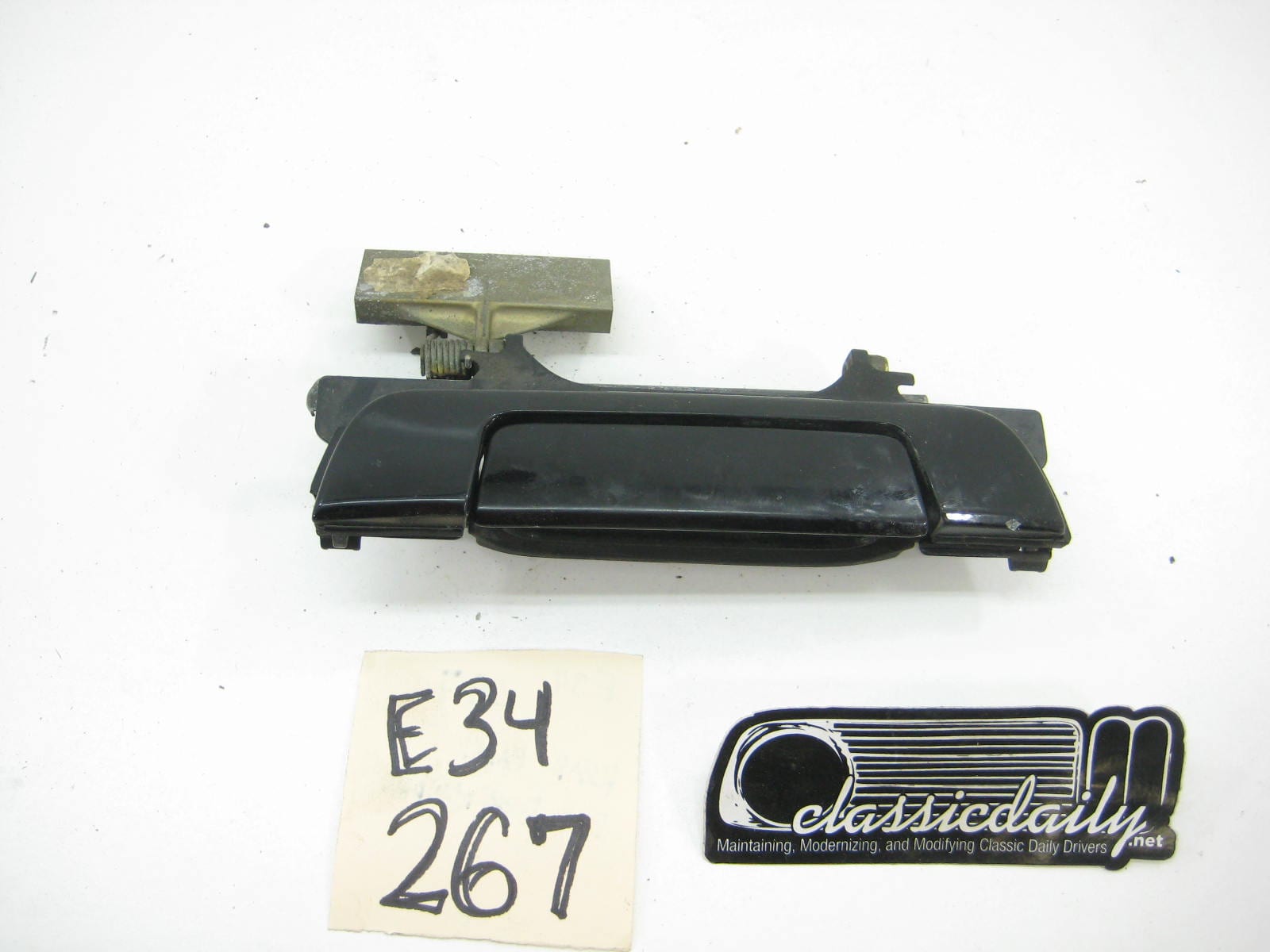 540 530 Rear Passenger Exterior Door Handle - Classic Daily