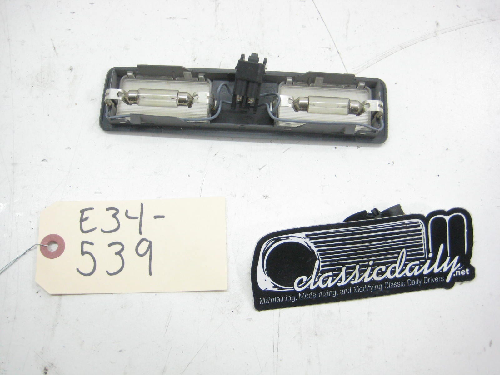 bmw e34 535 m5 interior light side