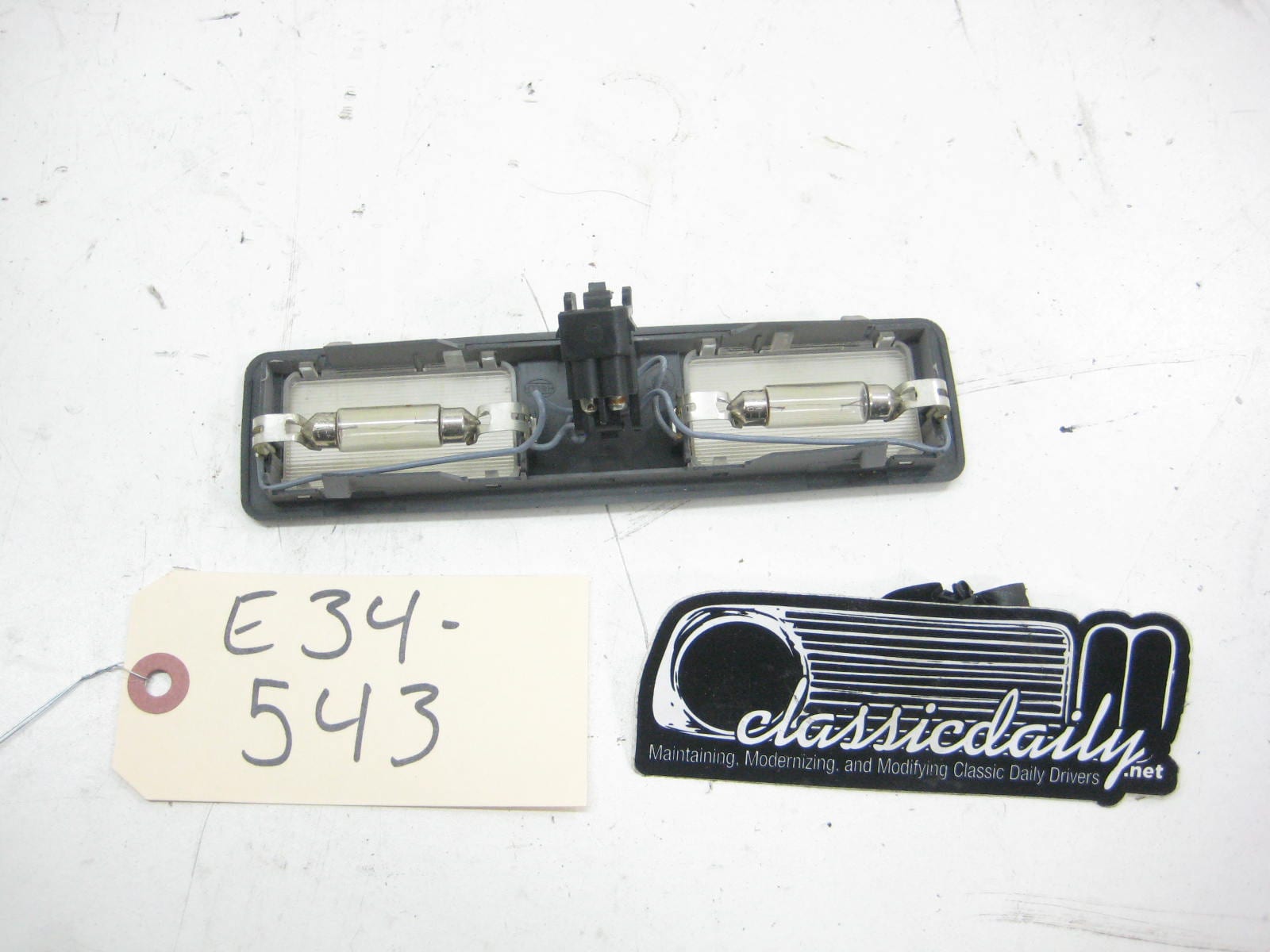 bmw e34 535 m5 interior light side 2