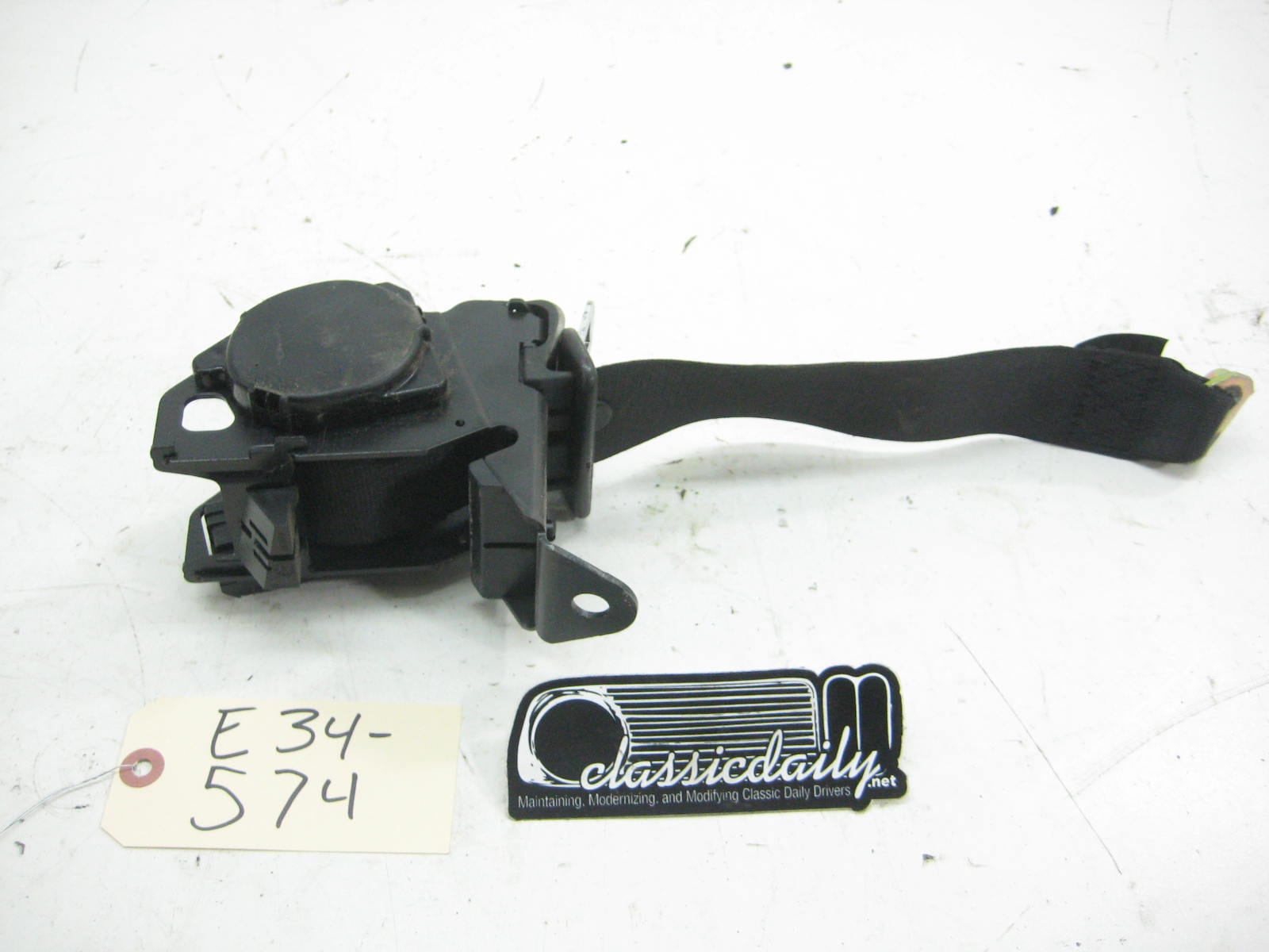 bmw e34 535 m5 right rear seat belt