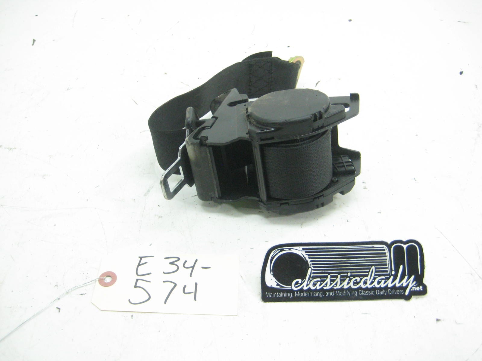 bmw e34 535 m5 right rear seat belt