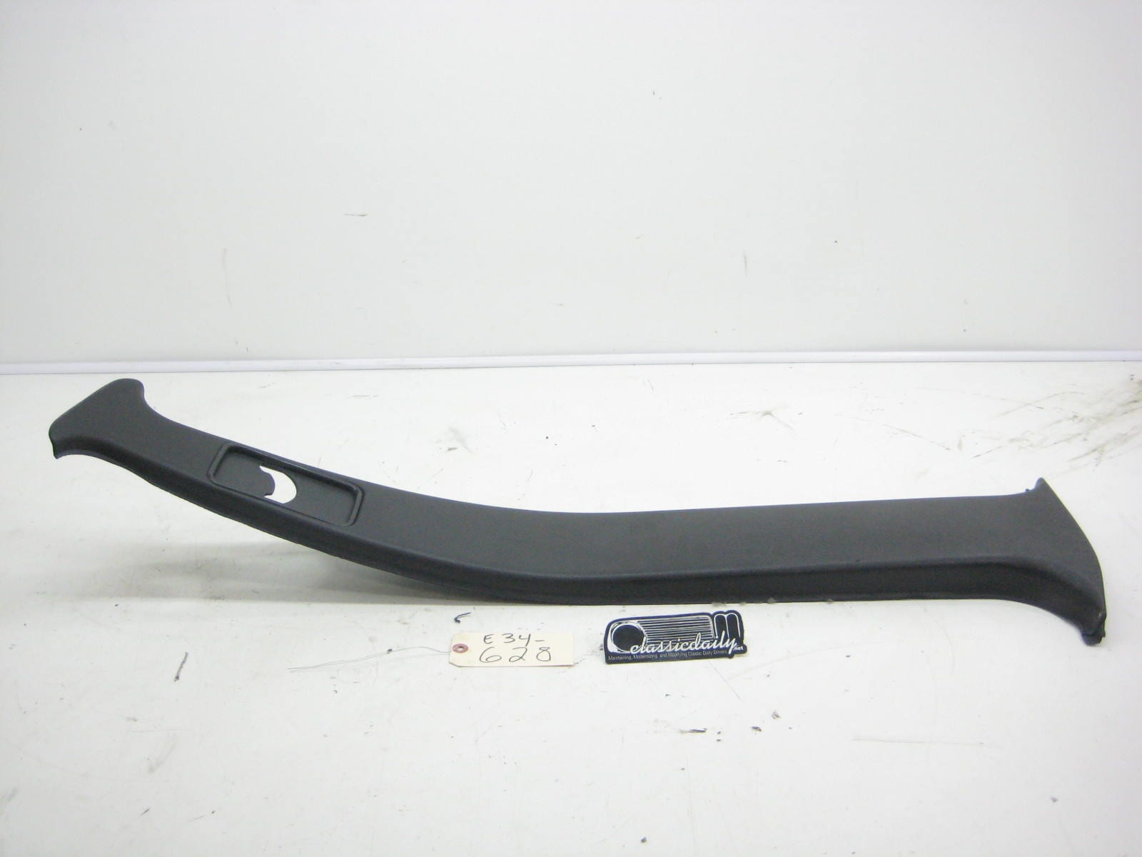 bmw e34 535 m5 drivers side b pillar interior