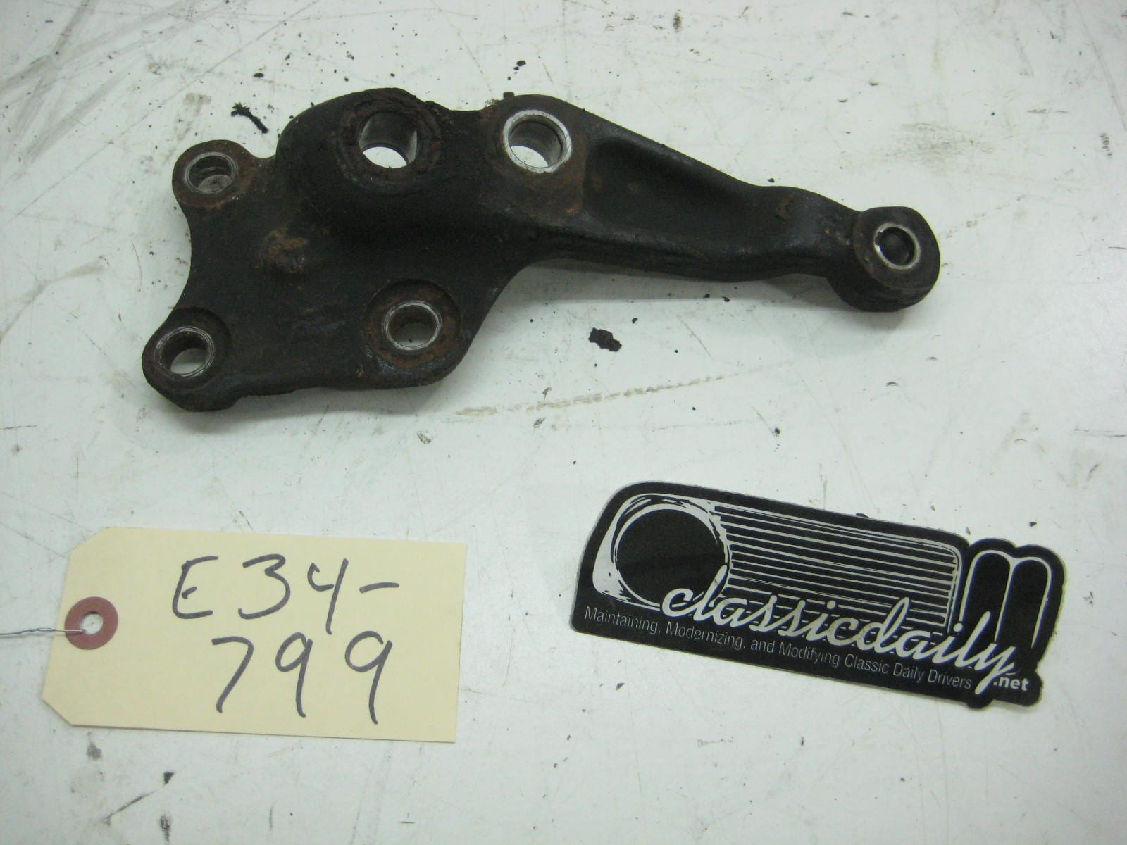 bmw e34 535 m5 drivers front lower knuckle arm left