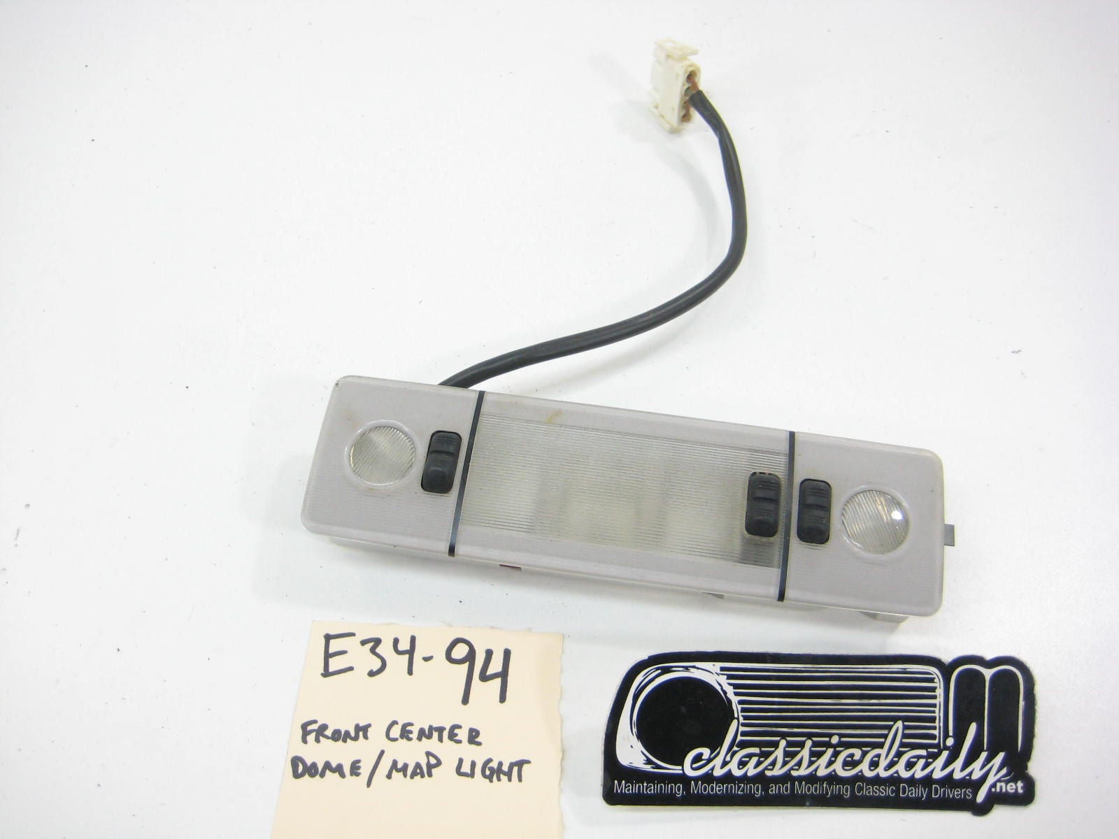 bmw e34 535 525 front center dome map light