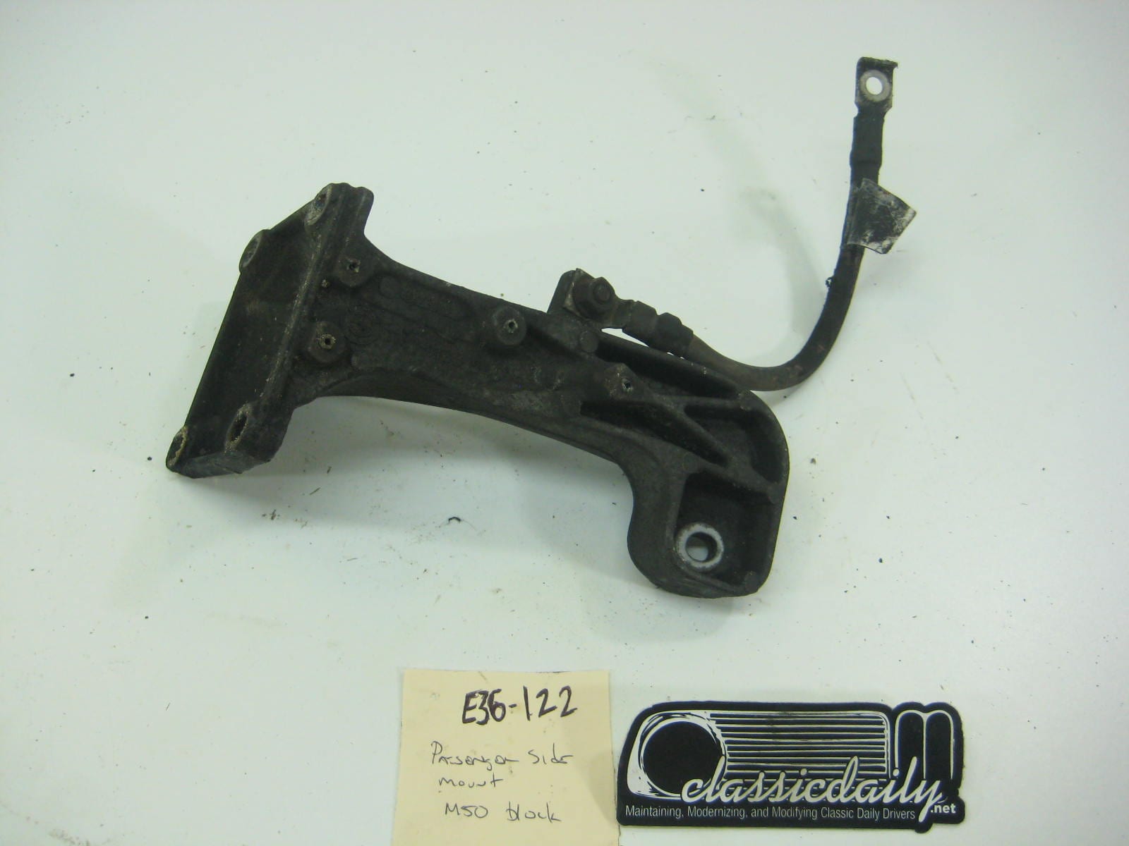 bmw e36 325 328 m3 passenger right side mount arm