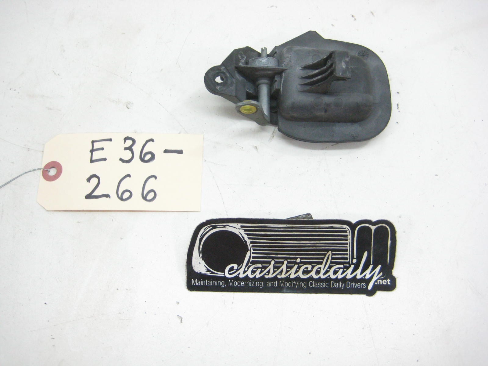 bmw e36 325 328 m3 interior door handle 2