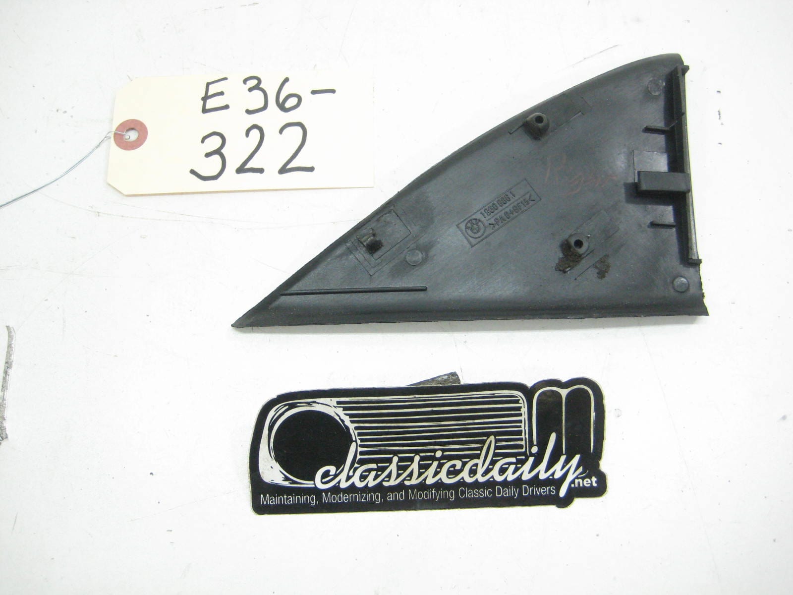 bmw e36 325 328 m3 right door trim triangle