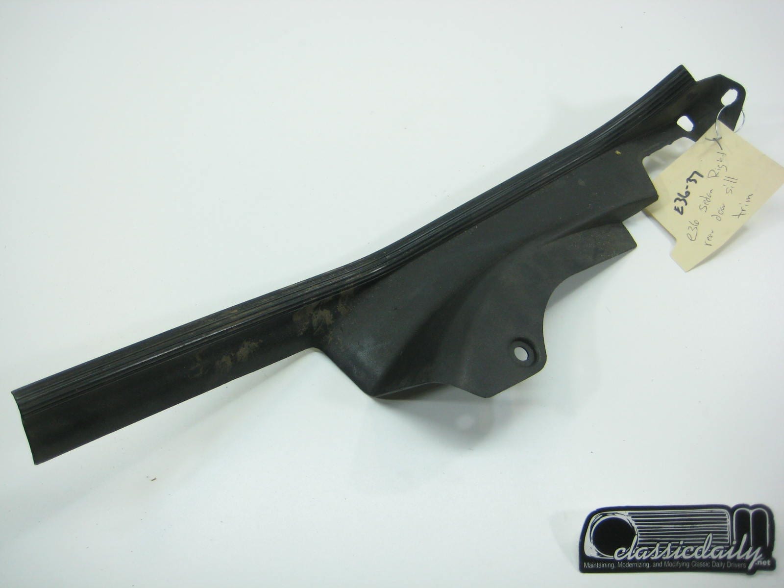 bmw e36 325 328 m3 sedan passengers right side rear door sill trim