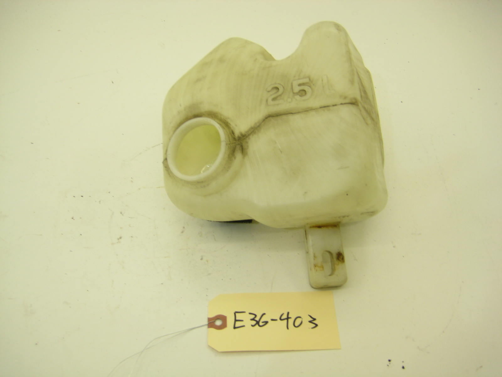 BMW E36 325 328 M3 Windshield Washer Tank E36 403