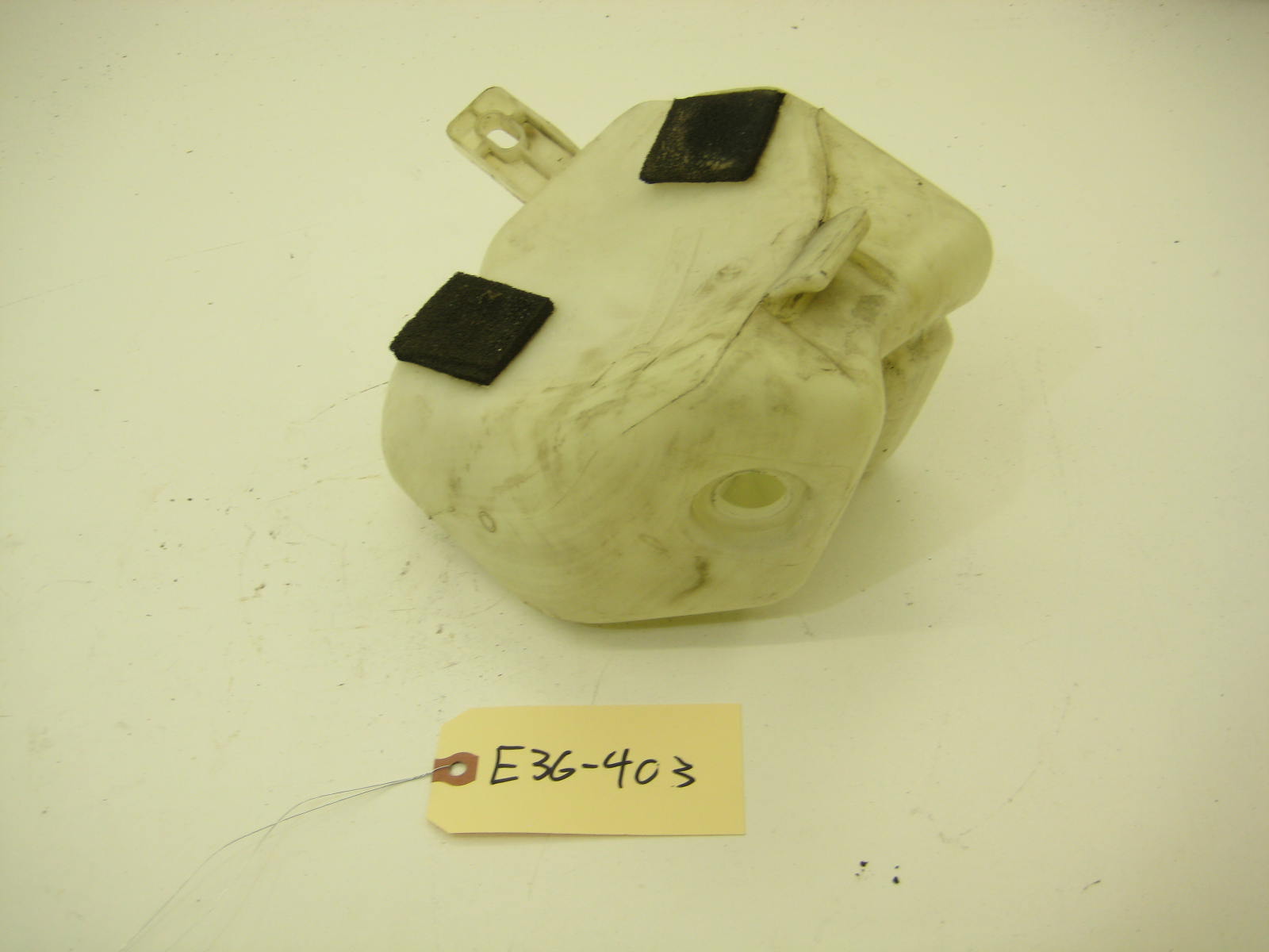 BMW E36 325 328 M3 Windshield Washer Tank E36 403