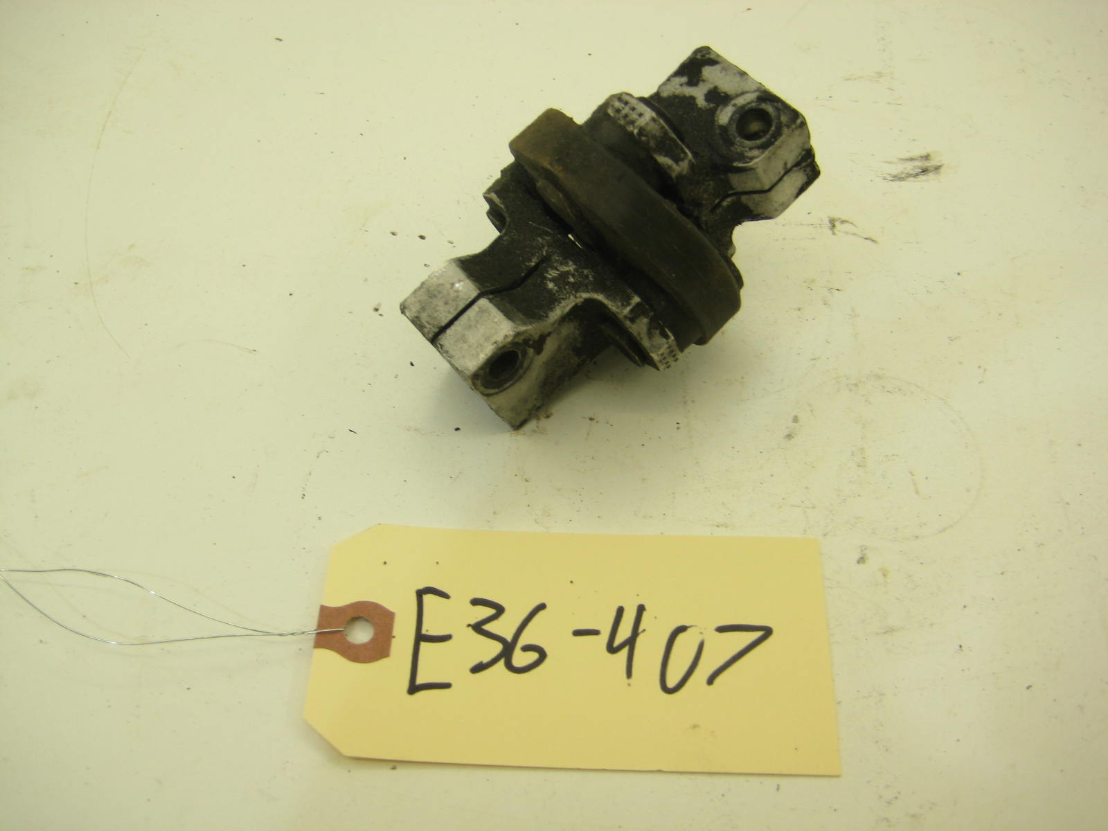 BMW E36 325 328 M3 Lower Steering Shaft Universal  E36 407