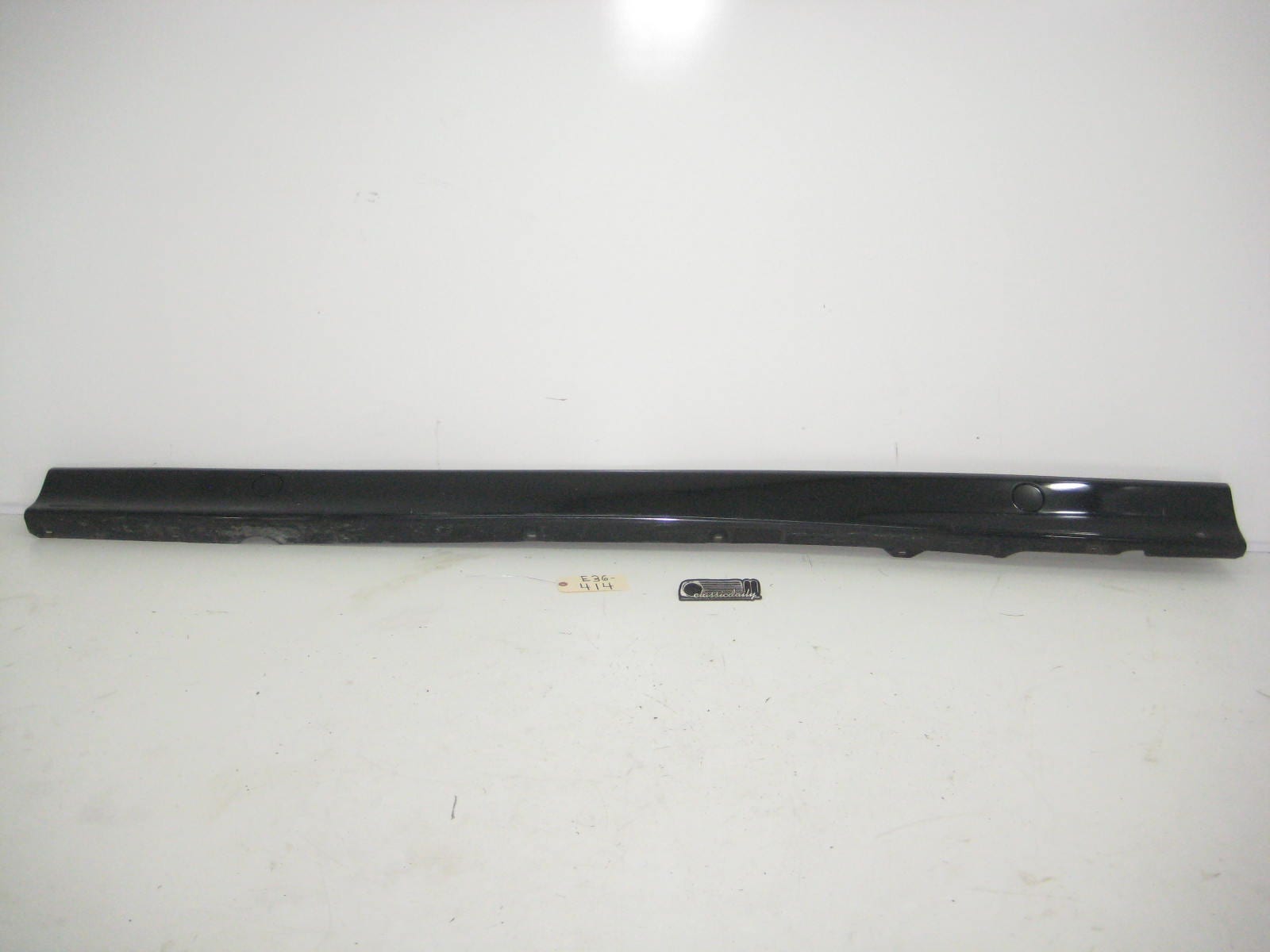bmw e36 325 328 m3 drivers side side skirt black