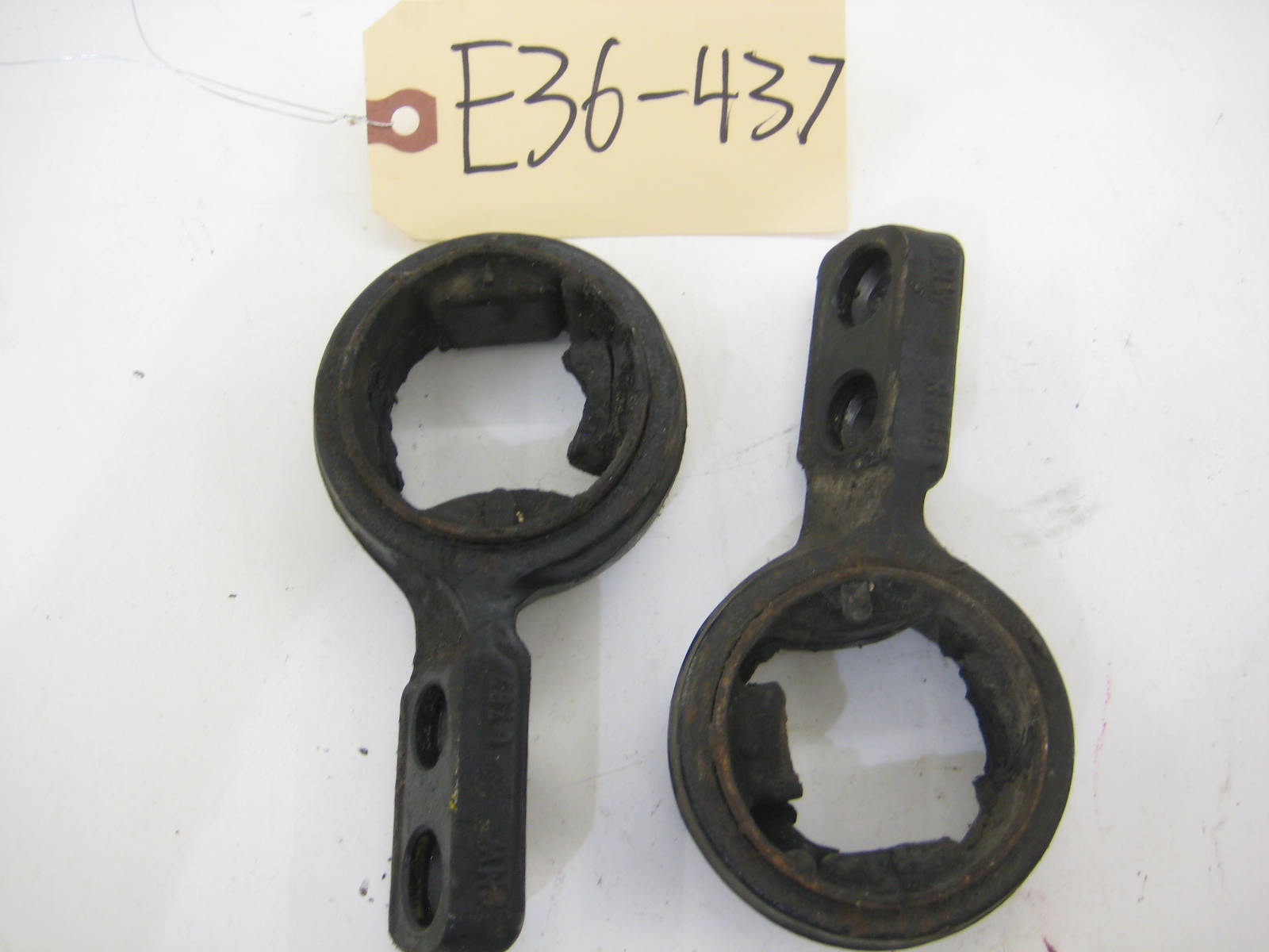 BMW E36 325 328 M3 Front Control Arm Bushing Housings (PAIR) E36 437