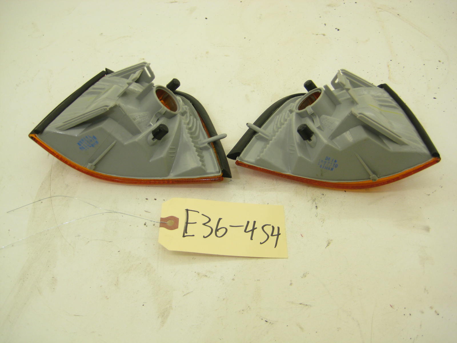 BMW E36 325 328 M3 Sedan Corner Blinker Lights (Pair) E36 454