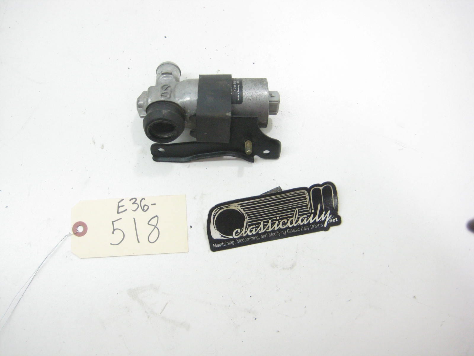 bmw e36 325 328 m3 bosch 0 280 140 545 idle air control valve 9
