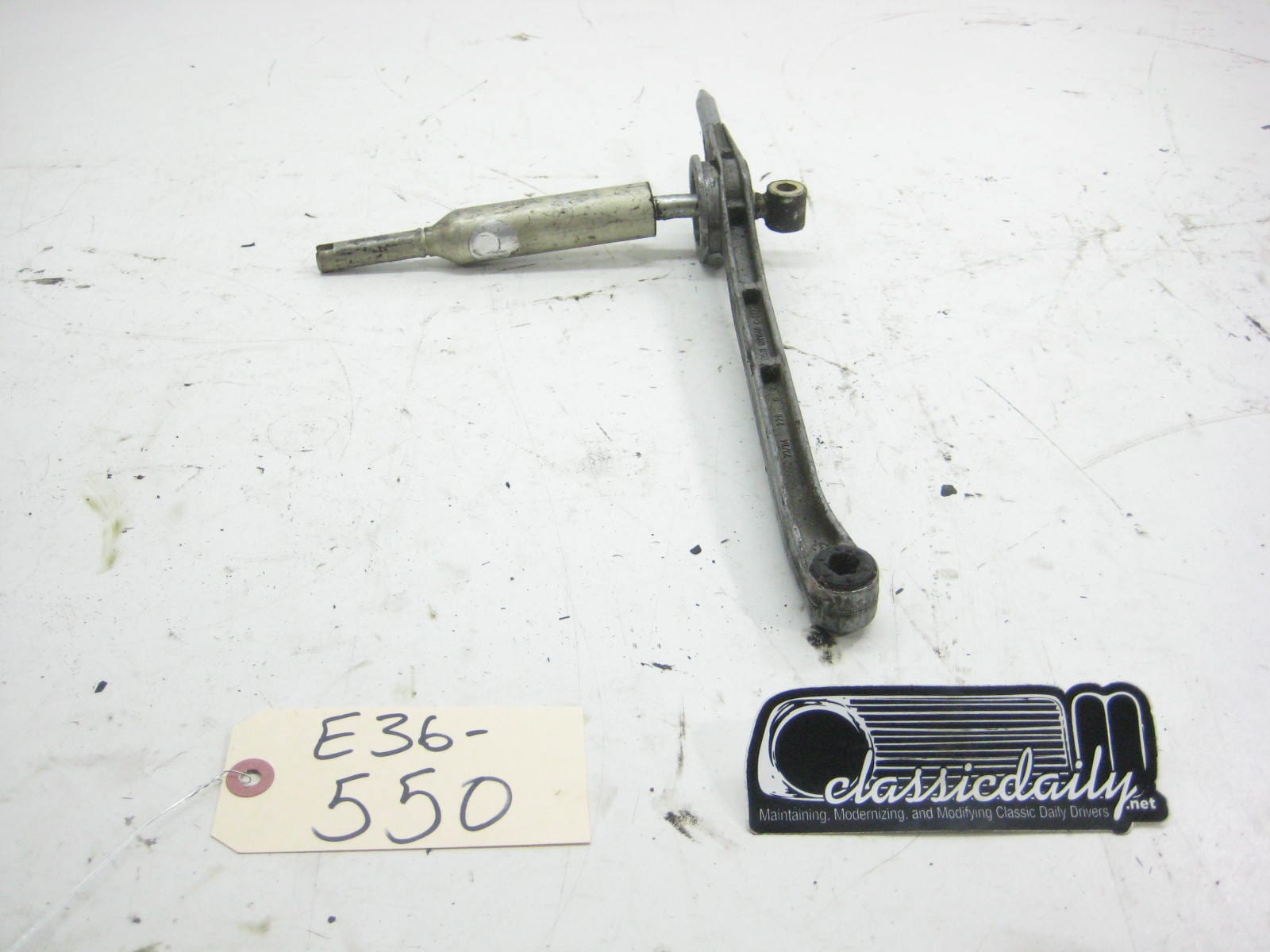 used parts shfiter carrier and lever center to center 10 3 4 1 221 540