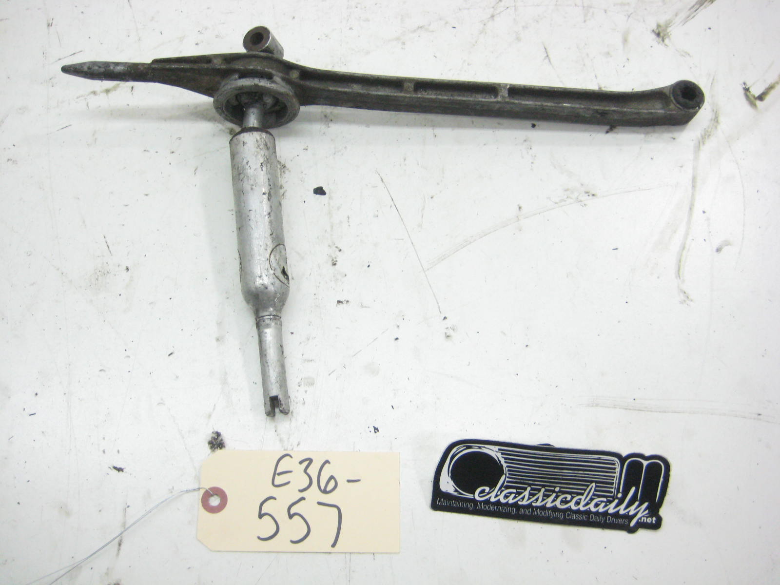 used parts shfiter carrier and lever center to center 11 1 221 540 2