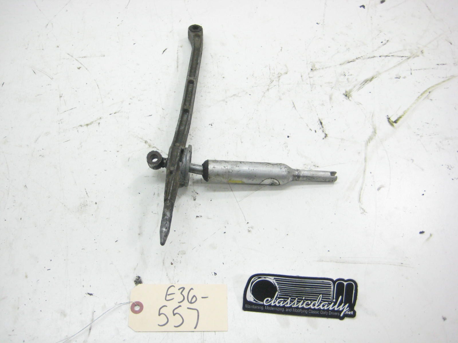 used parts shfiter carrier and lever center to center 11 1 221 540 2