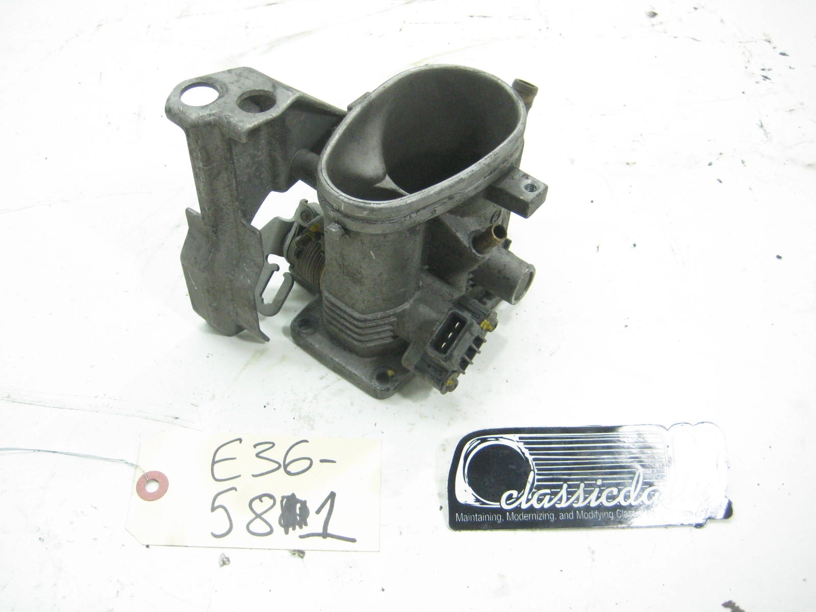 bmw e36 325 328 m3 m42 throttle body 17 23745 9