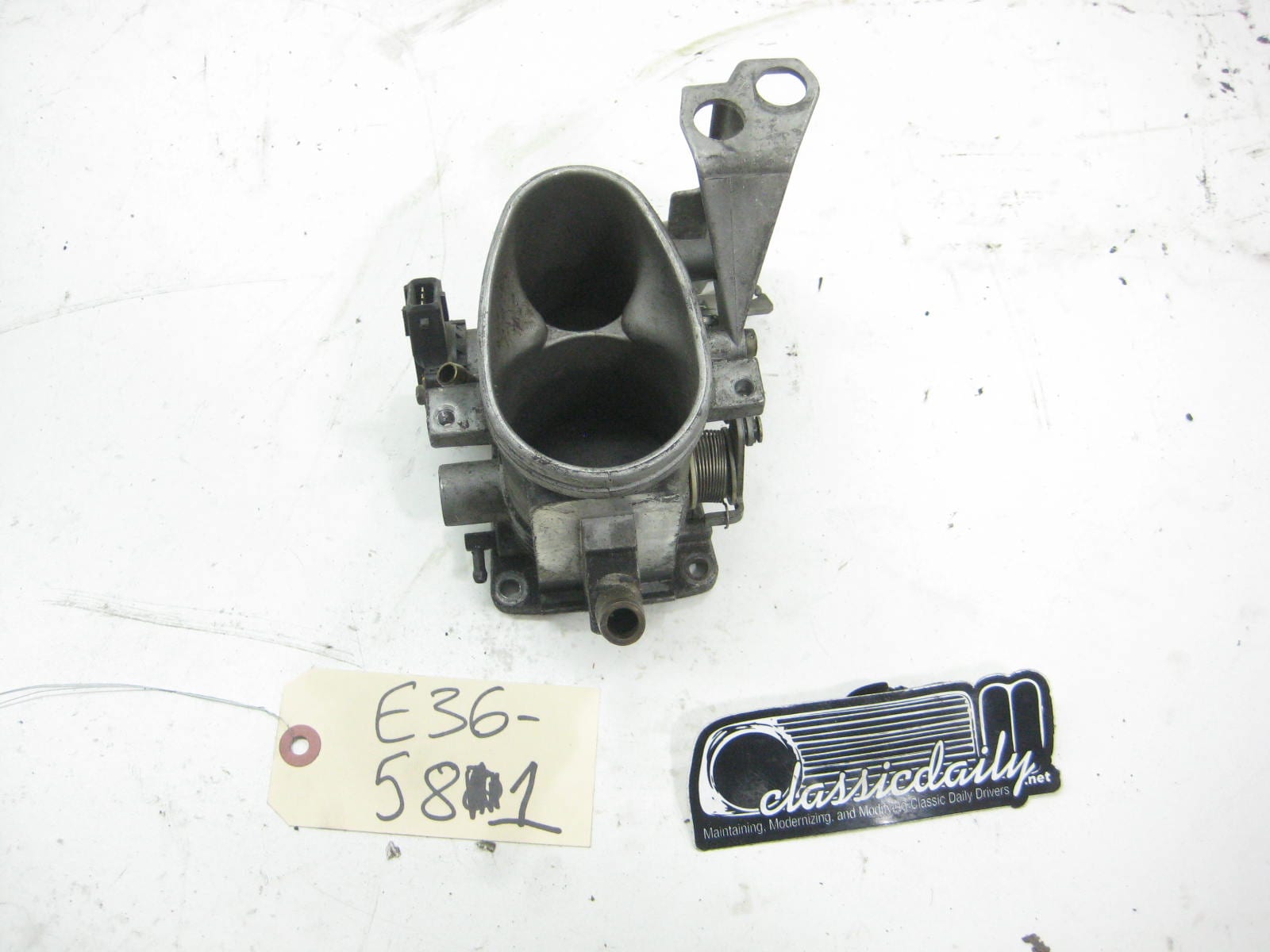 bmw e36 325 328 m3 m42 throttle body 17 23745 9