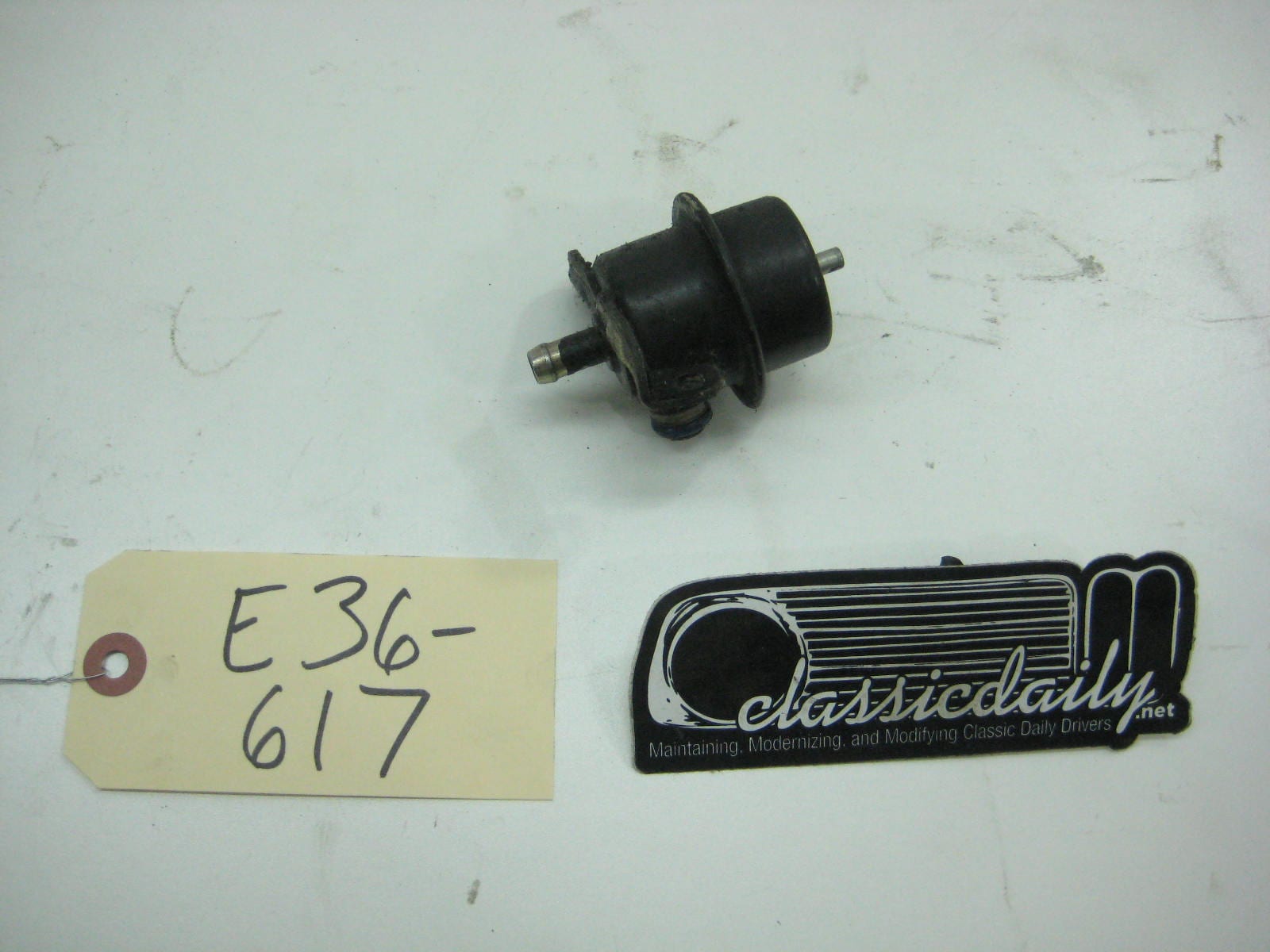 bmw e36 325 328 m3 fuel pressure regulator obd1 fpr 2