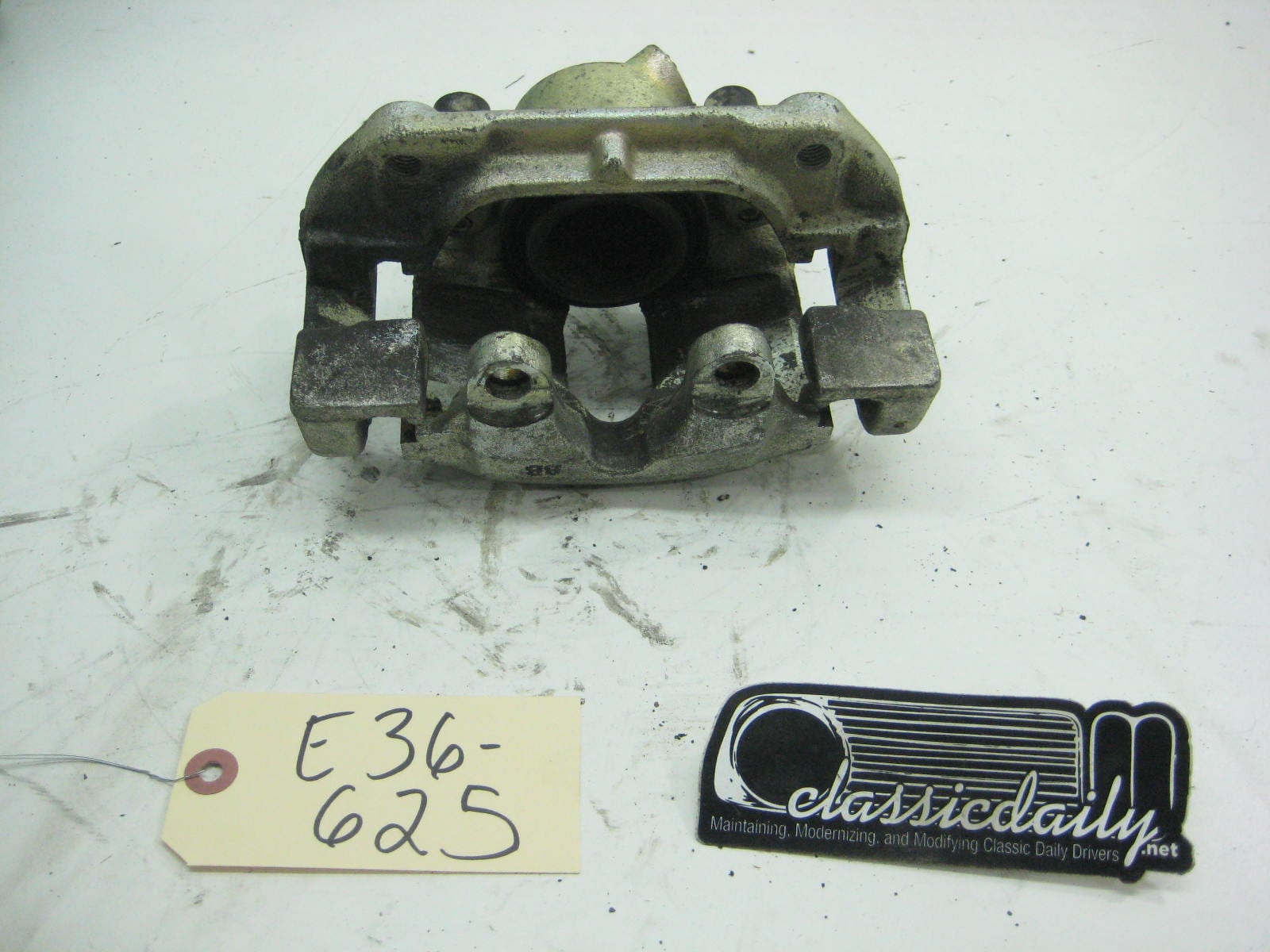 used parts front left brake caliper bmw 54 22 639