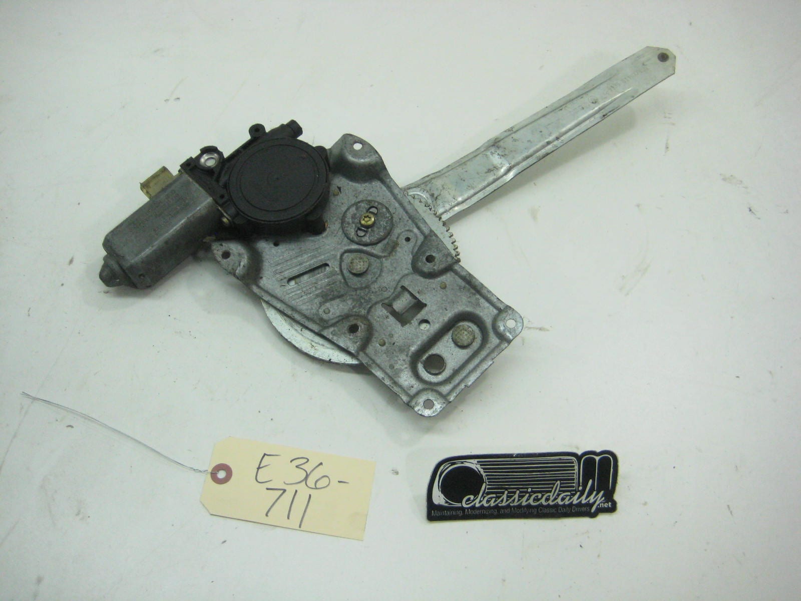 bmw e36 325 328 m3 left rear sedan window regulator and motor