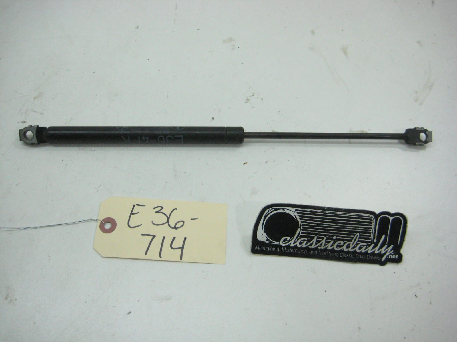 bmw e36 325 328 m3 trunk shock 2