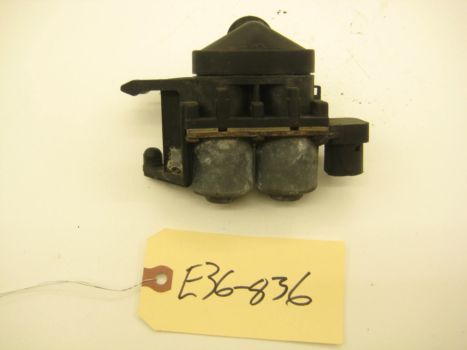 bmw e36 325 328 m3 heater valve 3