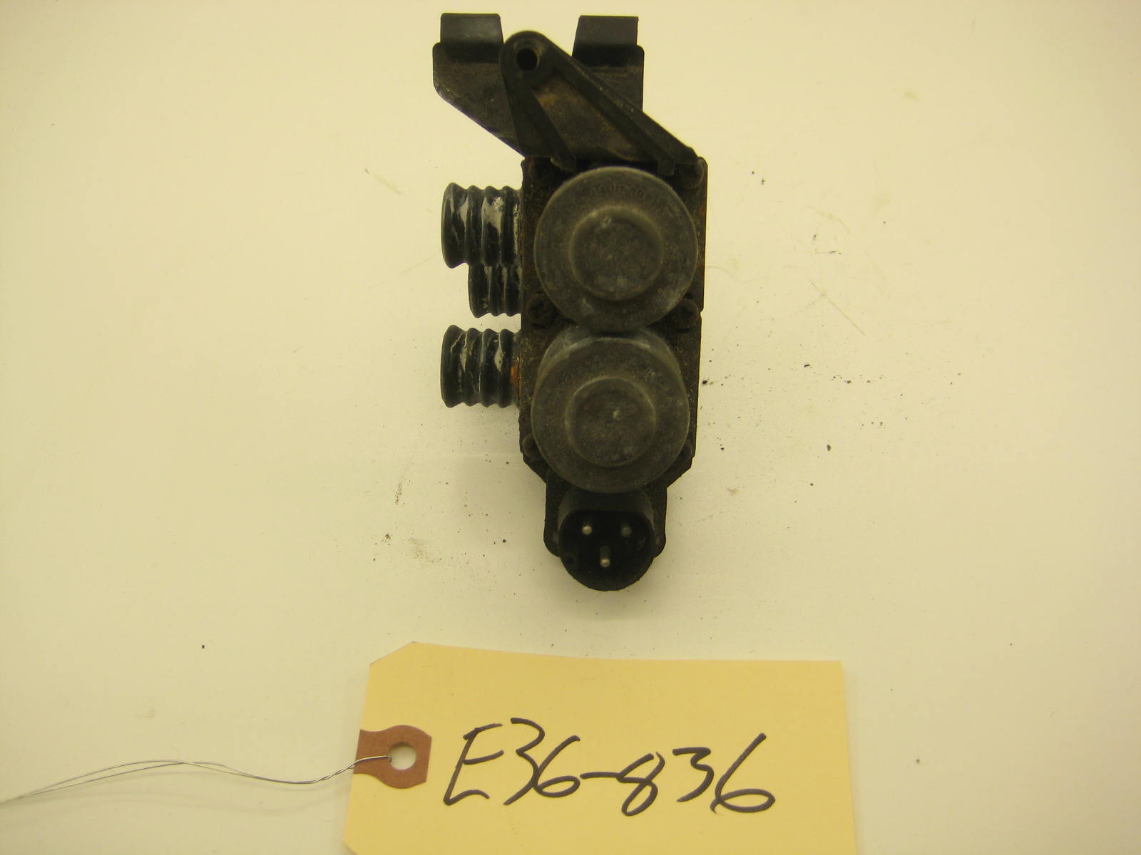 bmw e36 325 328 m3 heater valve 3