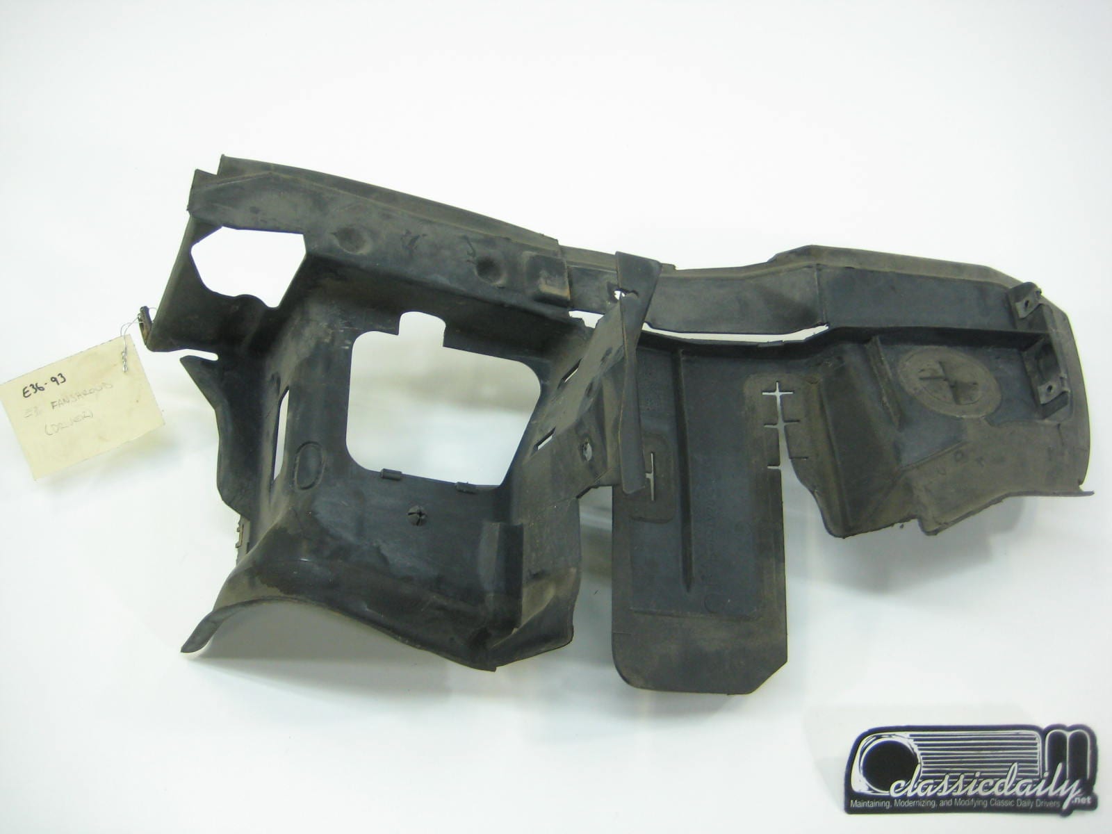 bmw e36 325 328 m3 plastic auxillary fan shroud for drivers side