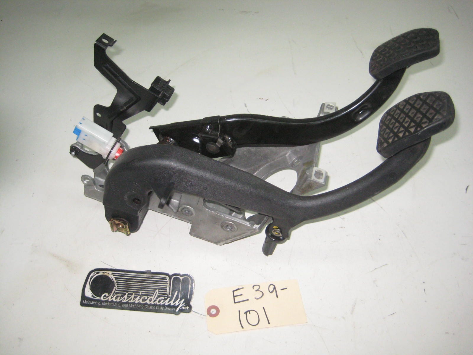 bmw e39 528 530 540 manual shifter pedal set